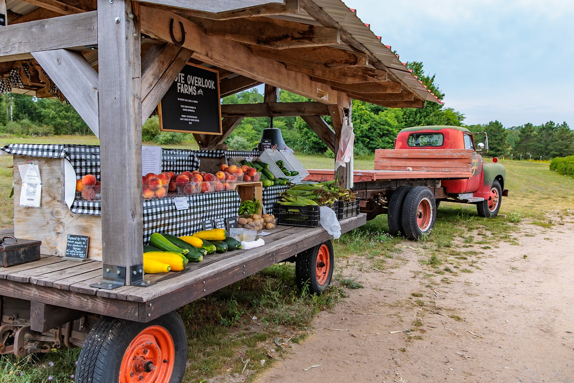 250816_009 Coyote Overlook Farms roadside produce wagon.