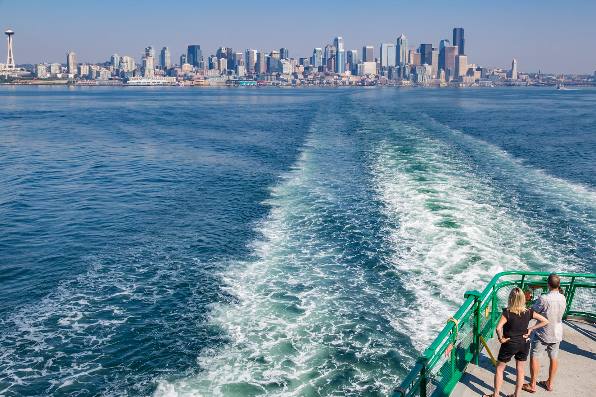180906_004 Ferry passengers looking at the city skyline of Seattle, Washington