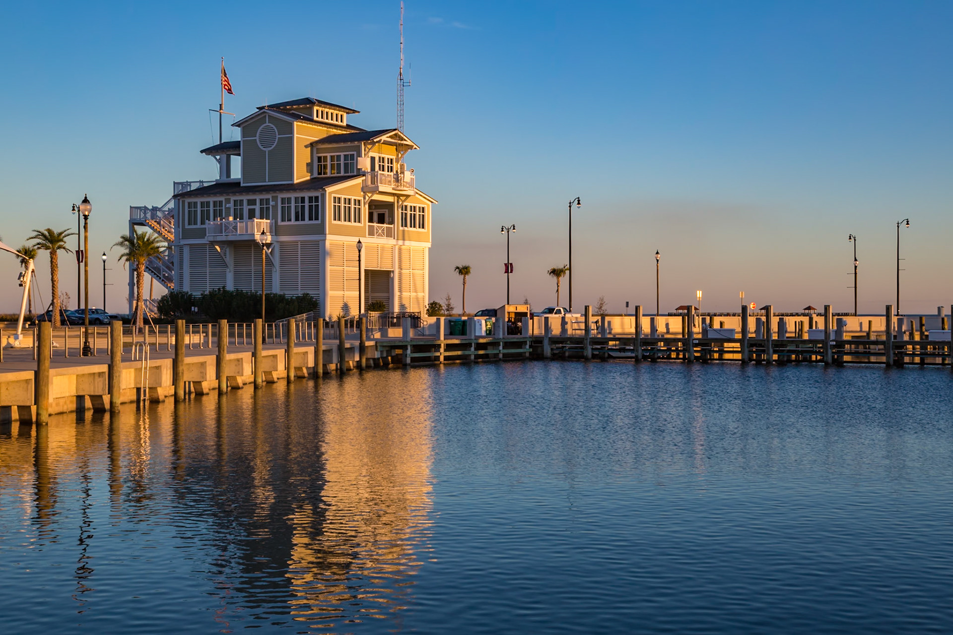 141216_101 Harbormaster's office building at the Gulfport Small Craft Harbor in Gulfport, Mississippi, USA