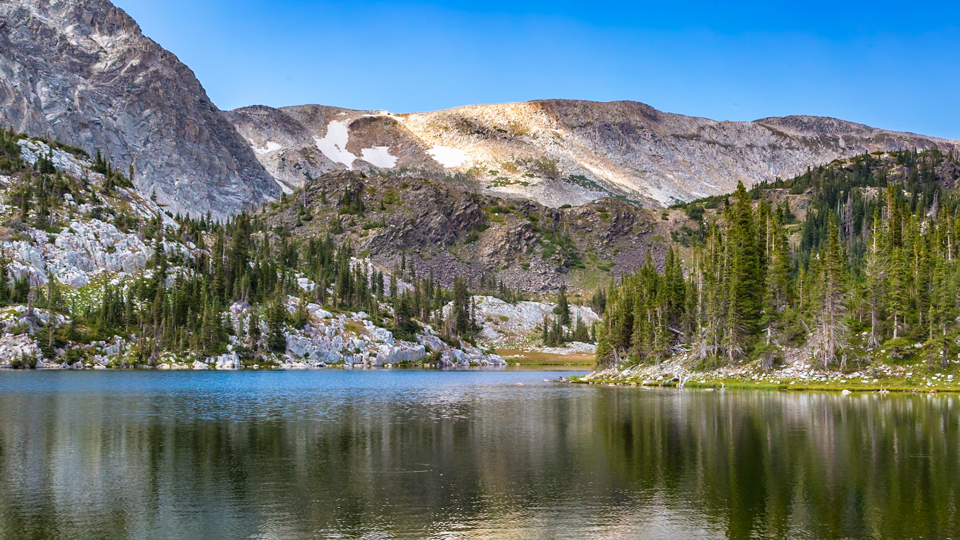 180811_262 Reflection of the mountains on Mirror Lake  in the Snowy Range area of the Medicine Bow National Forest in Wyoming