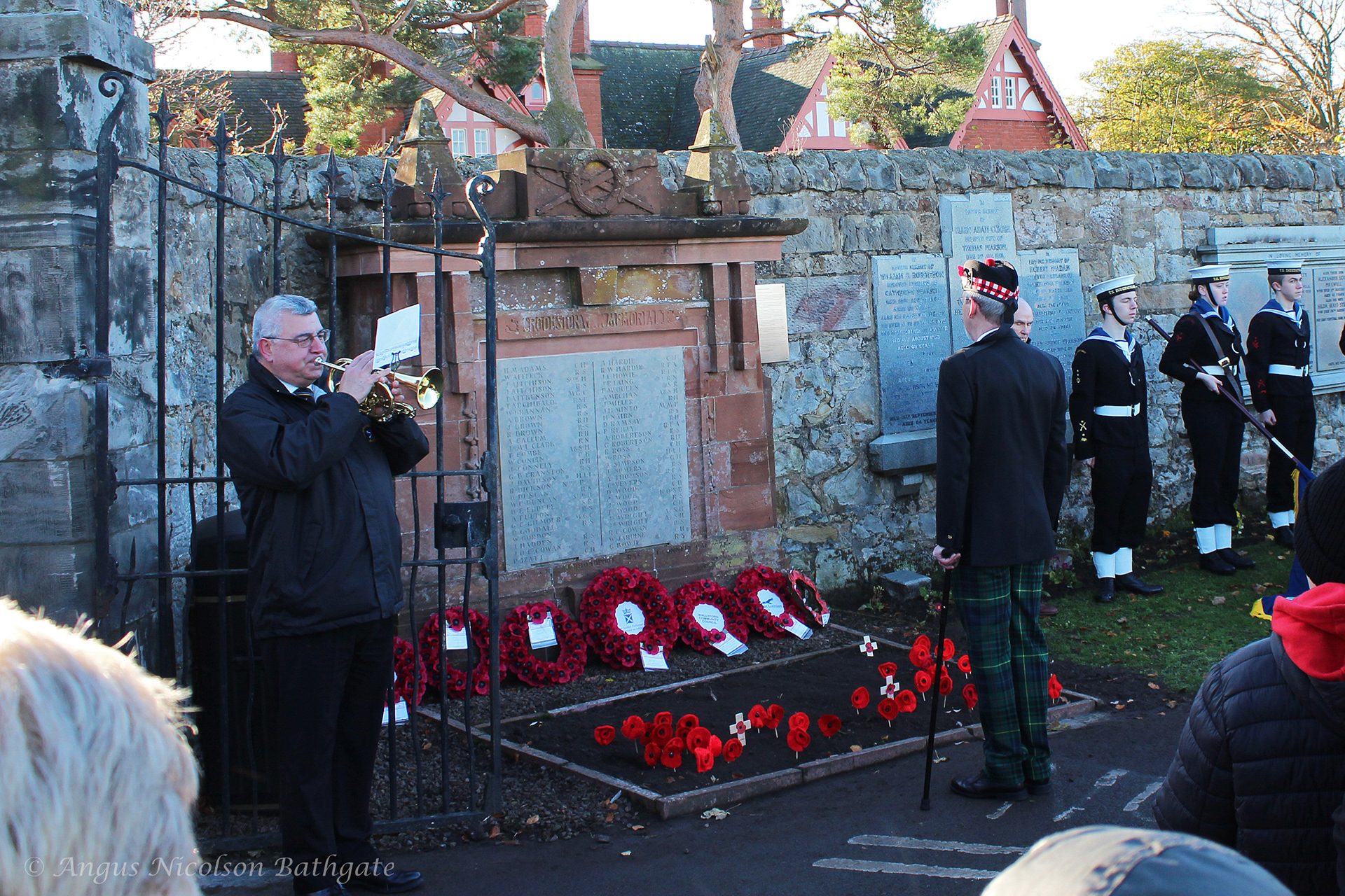 Crookston war memorial, Inveresk cemetery