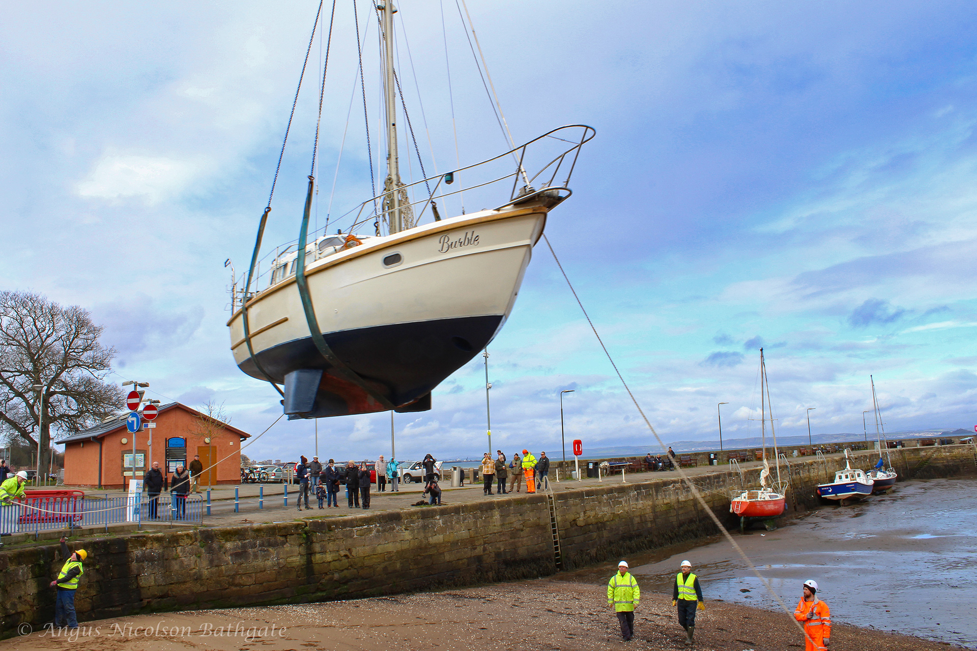 ‘Craning in' boats, Fisherrow Harbour