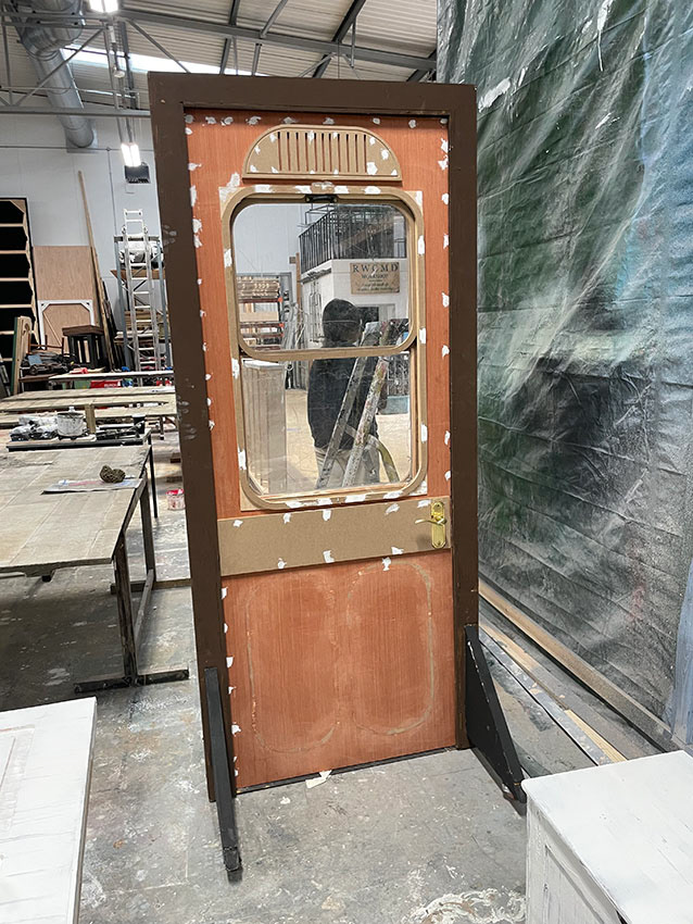 Filling Screw Holes by Interior Filler