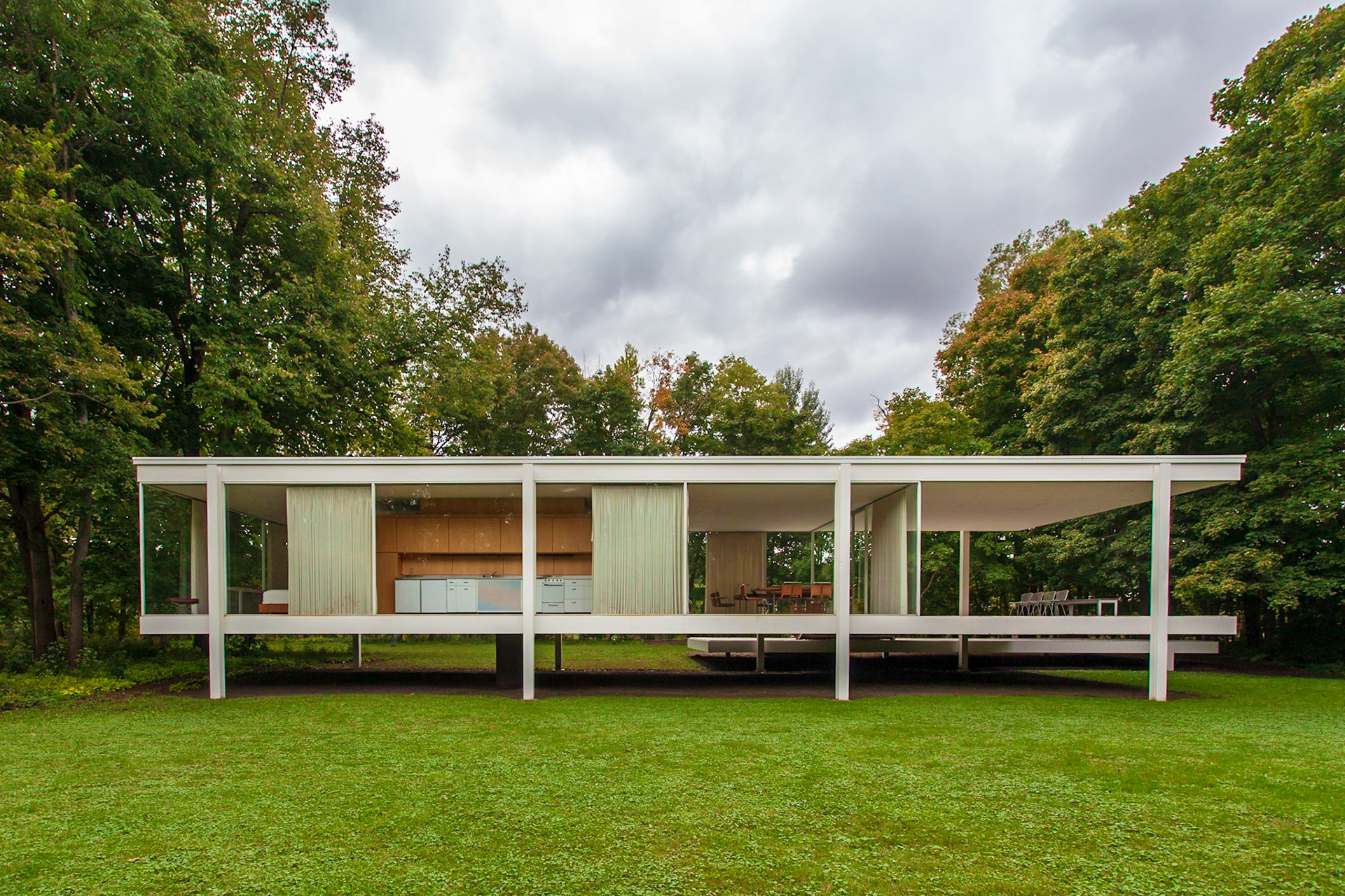 Farnsworth House