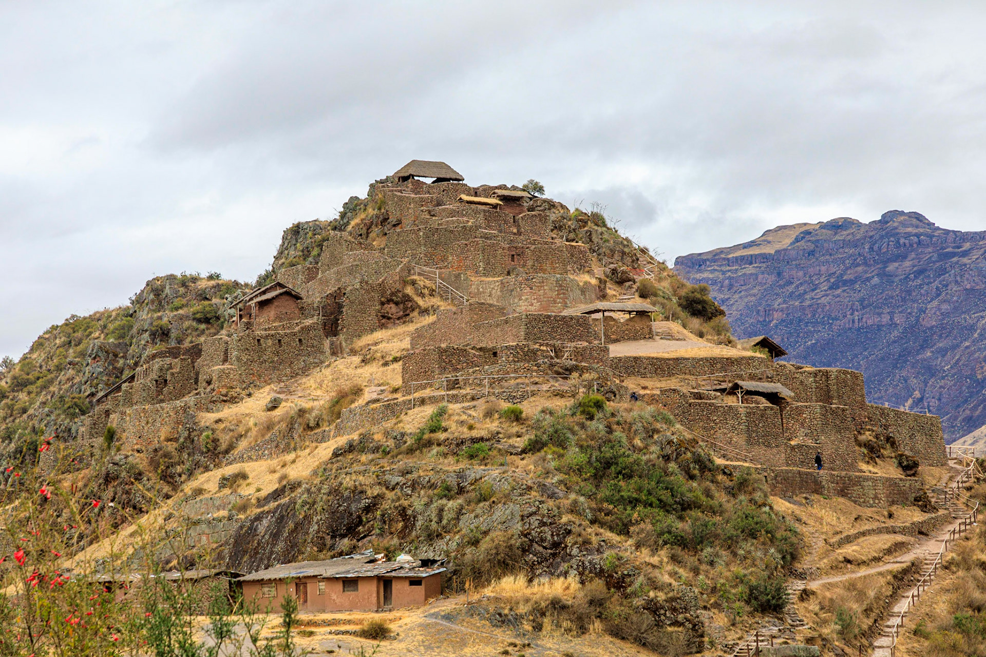 Pisac Q'allaqasa citadel