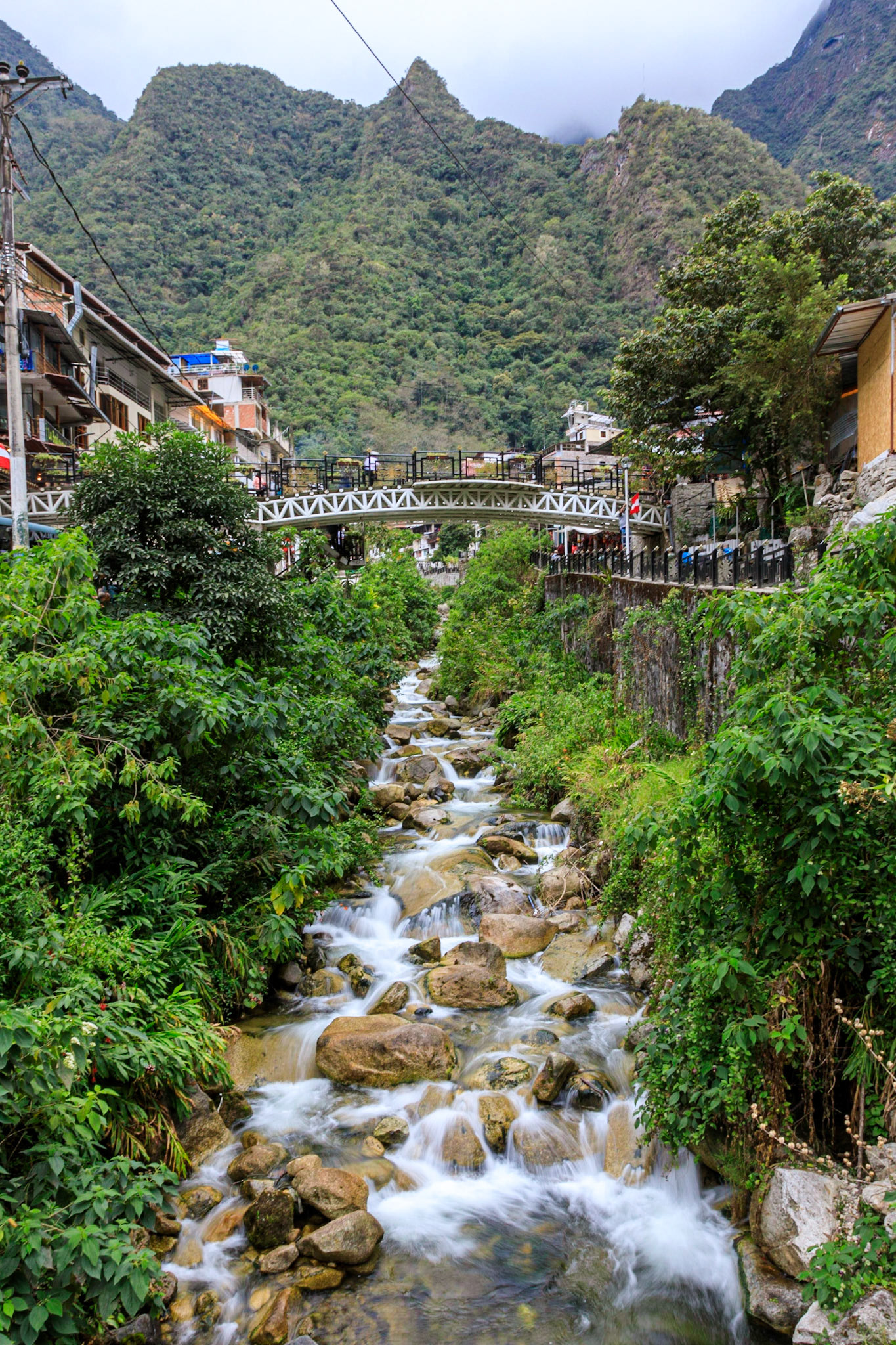 Bridge over the river through Machu Picchu Puebla
