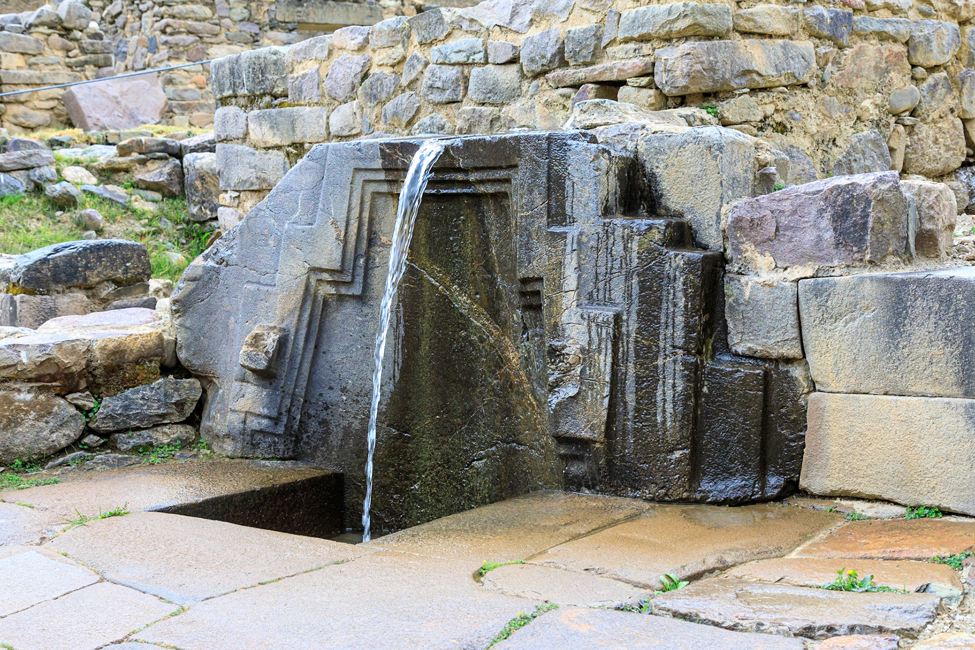 Cermonial fountains at Ollantaytambo