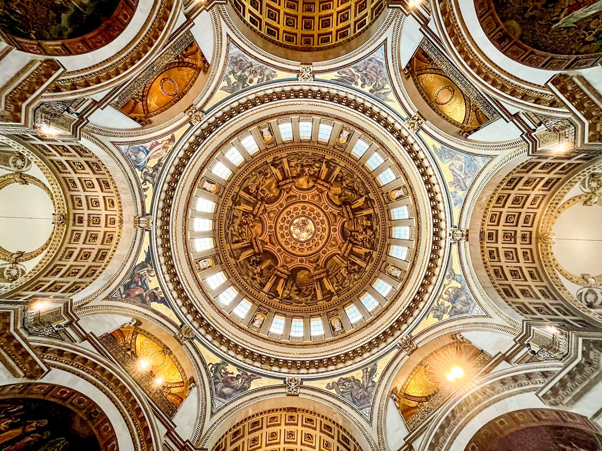 Ceiling of St. Paul's Cathedral, London, UK (2021)