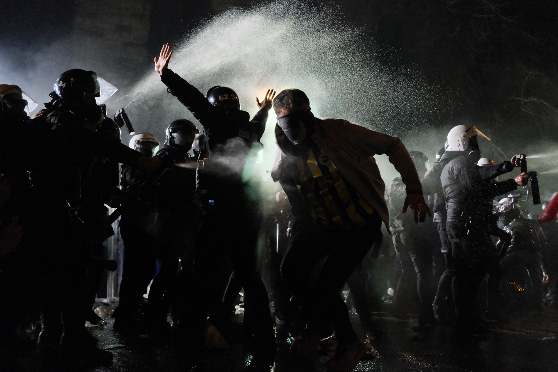 Following the arrest of Istanbul Mayor Ekrem İmamoğlu in March 2025, opposition supporters took to the streets in Saraçhane, Istanbul, to protest the government.