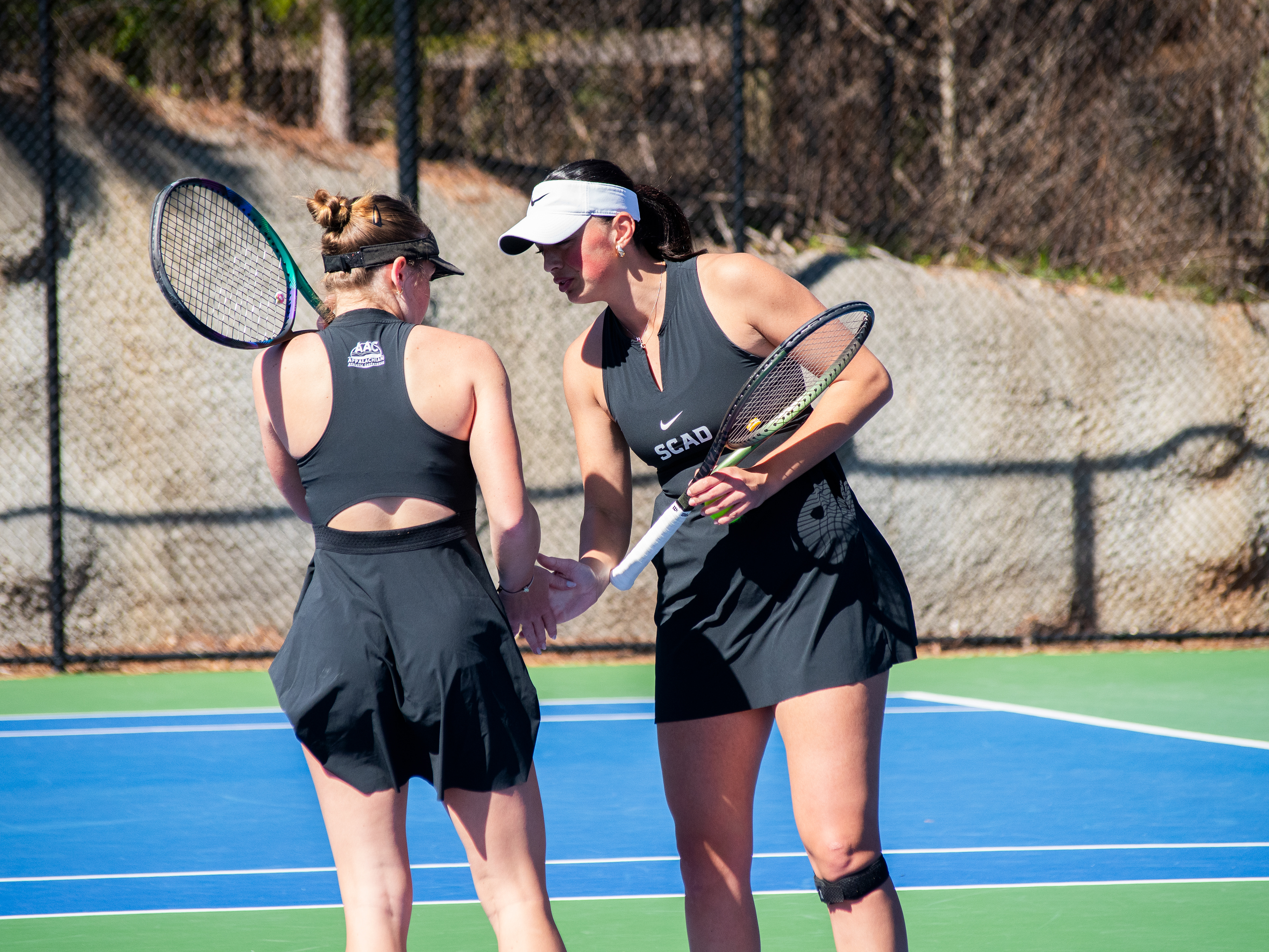 Adrianna Kluska (POL) and Shalimar Talbi (BLR)