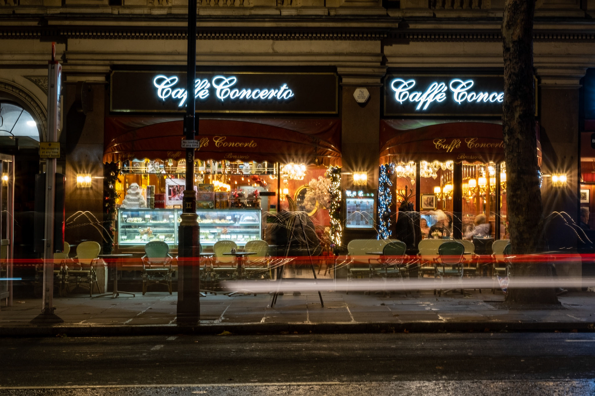 Charing Cross, London