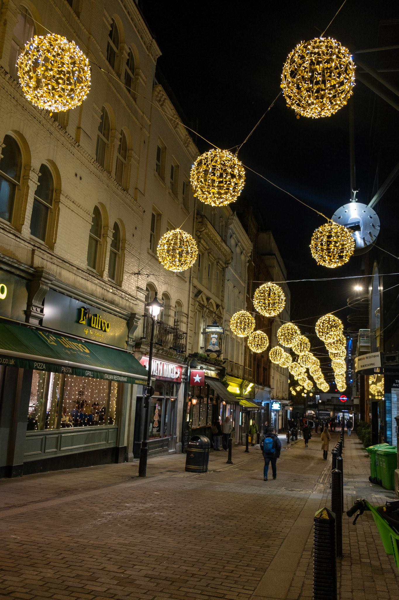 Charing Cross, London