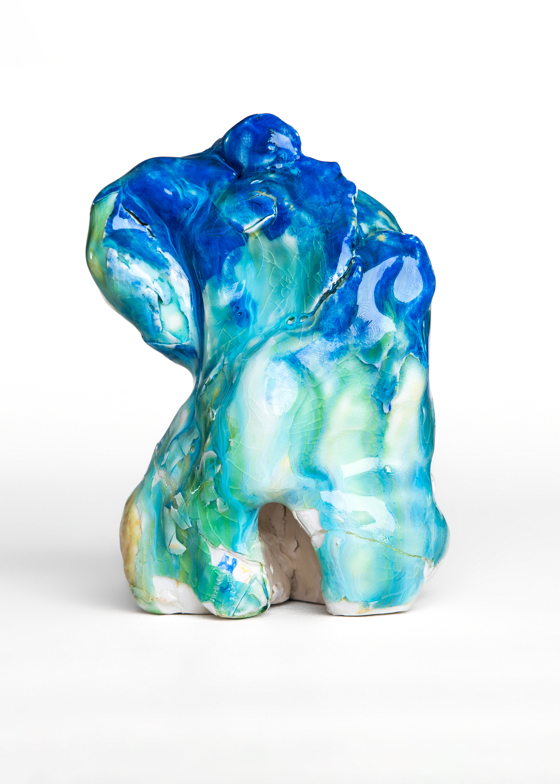 Blueamigos (II), 2022 · Porcelain, slip, glaze · 11 x 8 cm