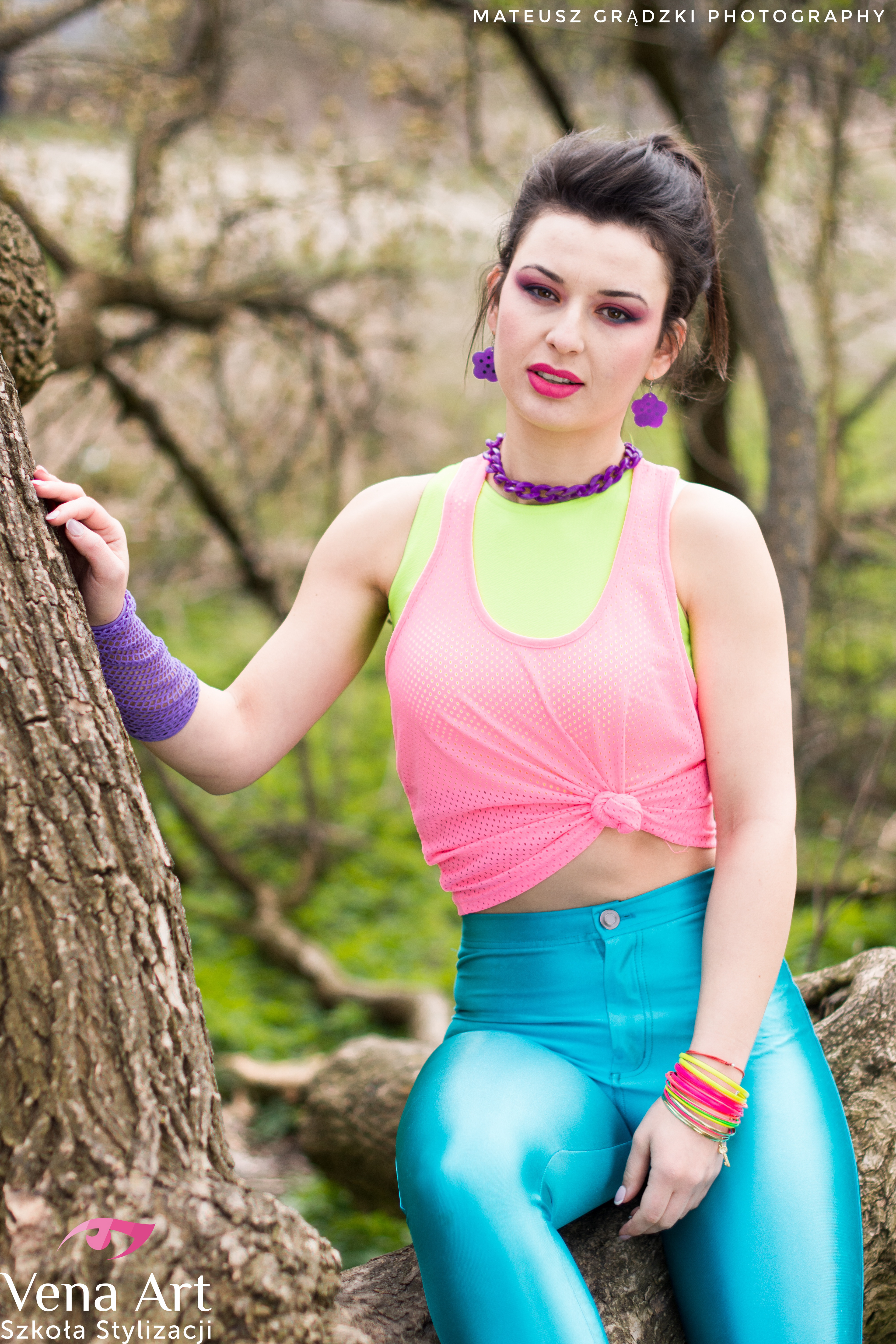 Sesja plenerowa w Szkoła Vena Art-  https://www.facebook.com/VenaArtSzkola/ Instruktor - Marcjanna Gładkowska:  https://www.facebook.com/Marcjannaartstyle/ *Mod4elka-  Monika Murawka : https://www.instagram.com/murawka.m/