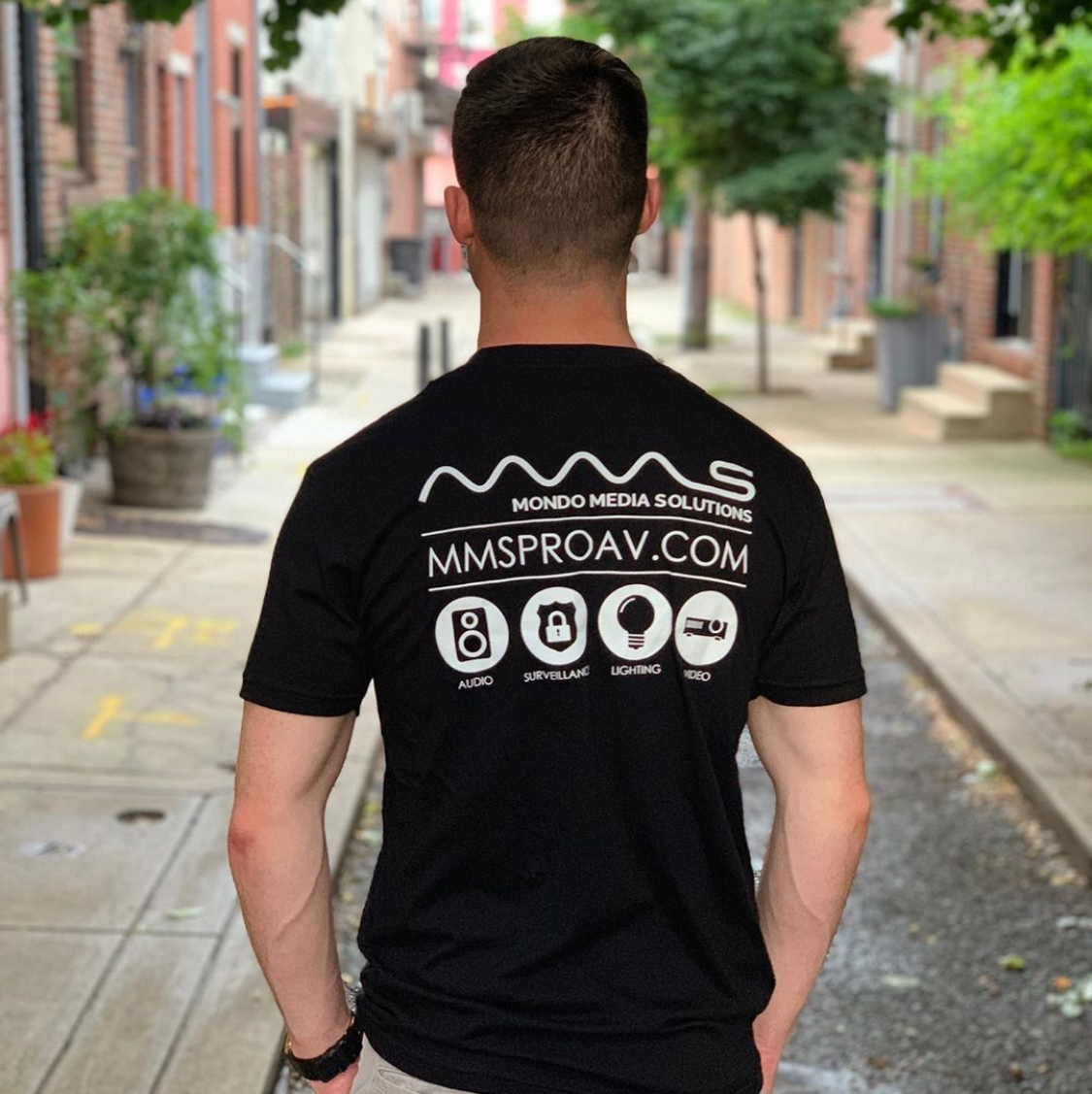 Field tech shirt in action