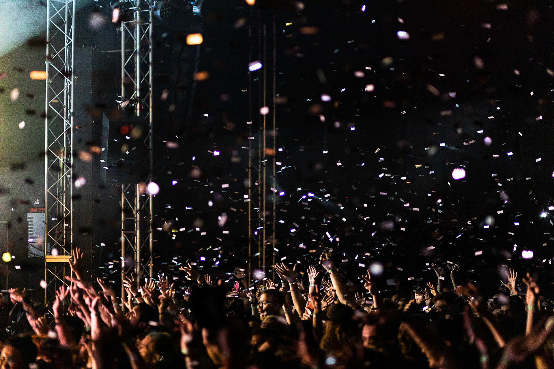 Confetti raining down on the crowd