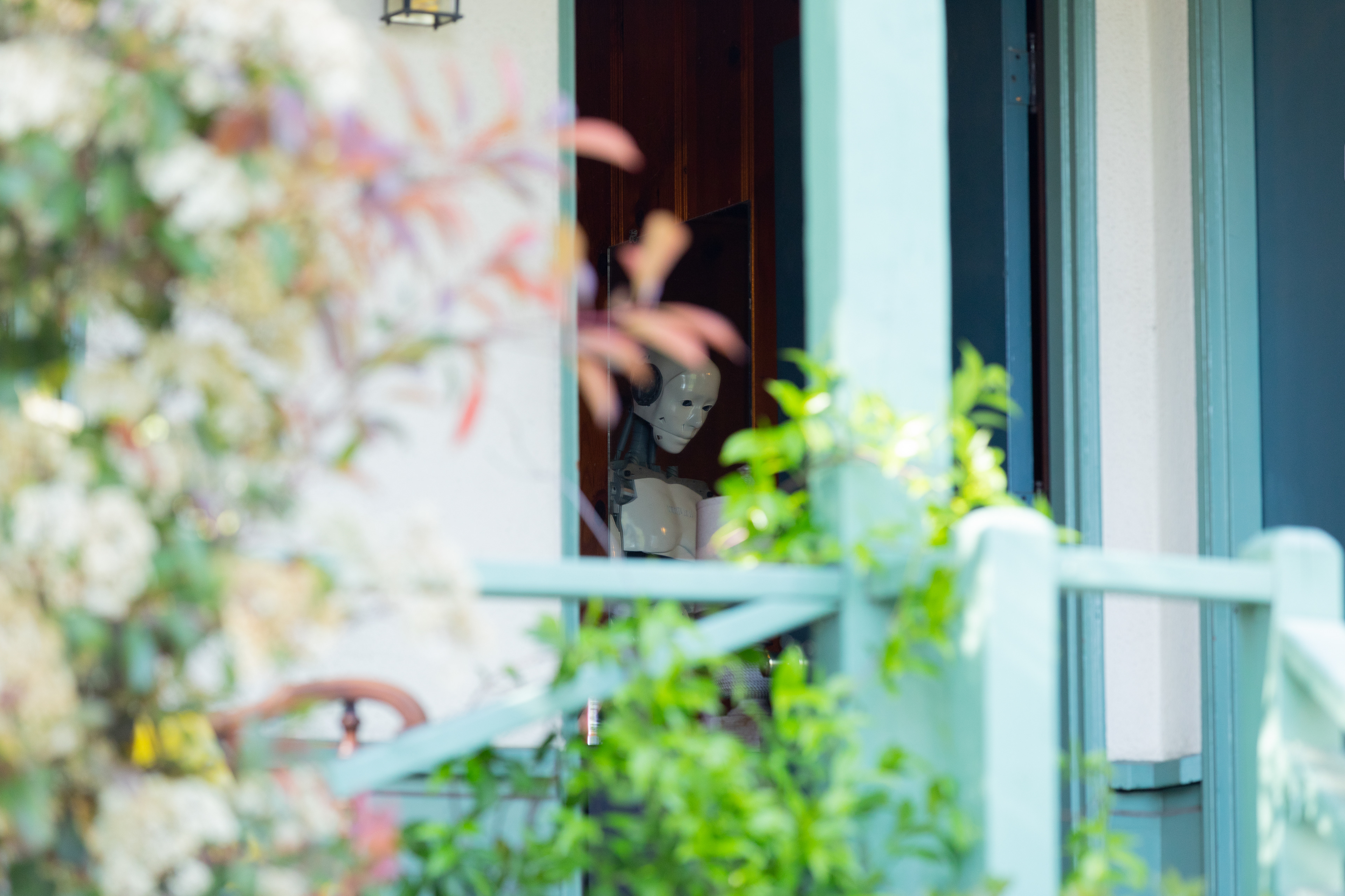 BTS of "Hold You So Tight"