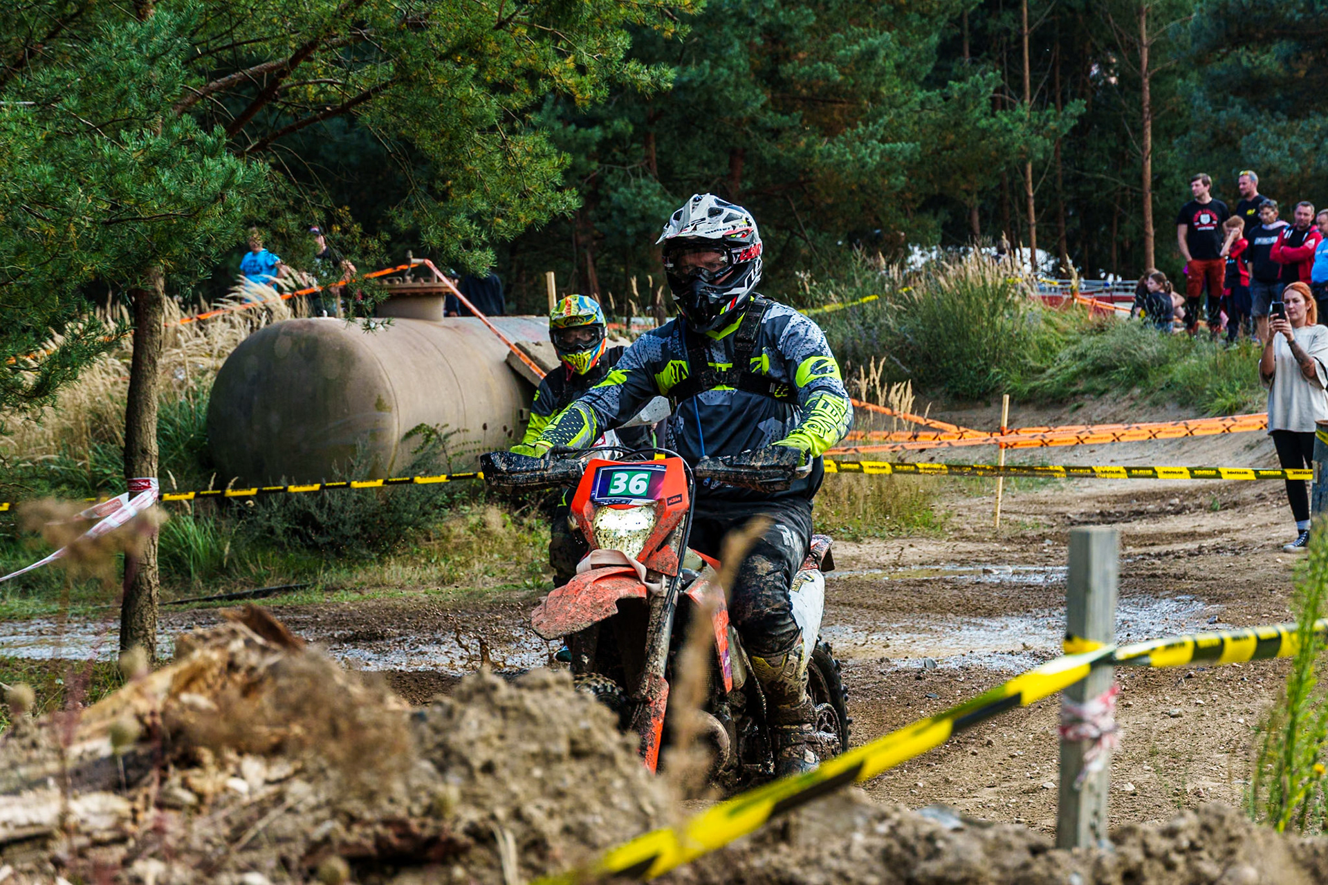 {Filename} | {FocalLength}mm | f/{Aperture} | {ShutterSpeed} | ISO {ISO}