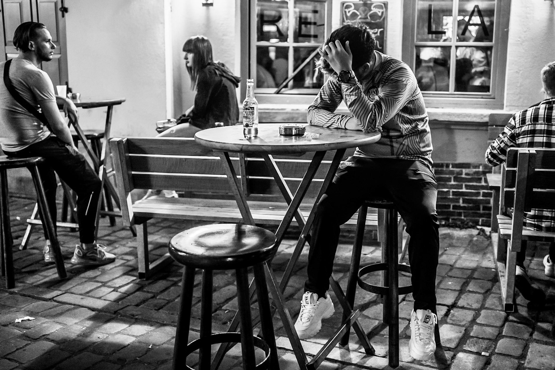 #24hr19_leftovers⁠#24hourproject⁠#24hr21_frankfurt ⁠#24hr21_germany⁠#frankfurt⁠#frankfurtammain⁠#sachsenhausenfrankfurt⁠#sachsenhausenatnight⁠#streetphotography⁠#blackandwhite⁠#germanstreetphotocollection⁠#streets_storytelling ⁠#german_street_photography ⁠#storyofthestreet