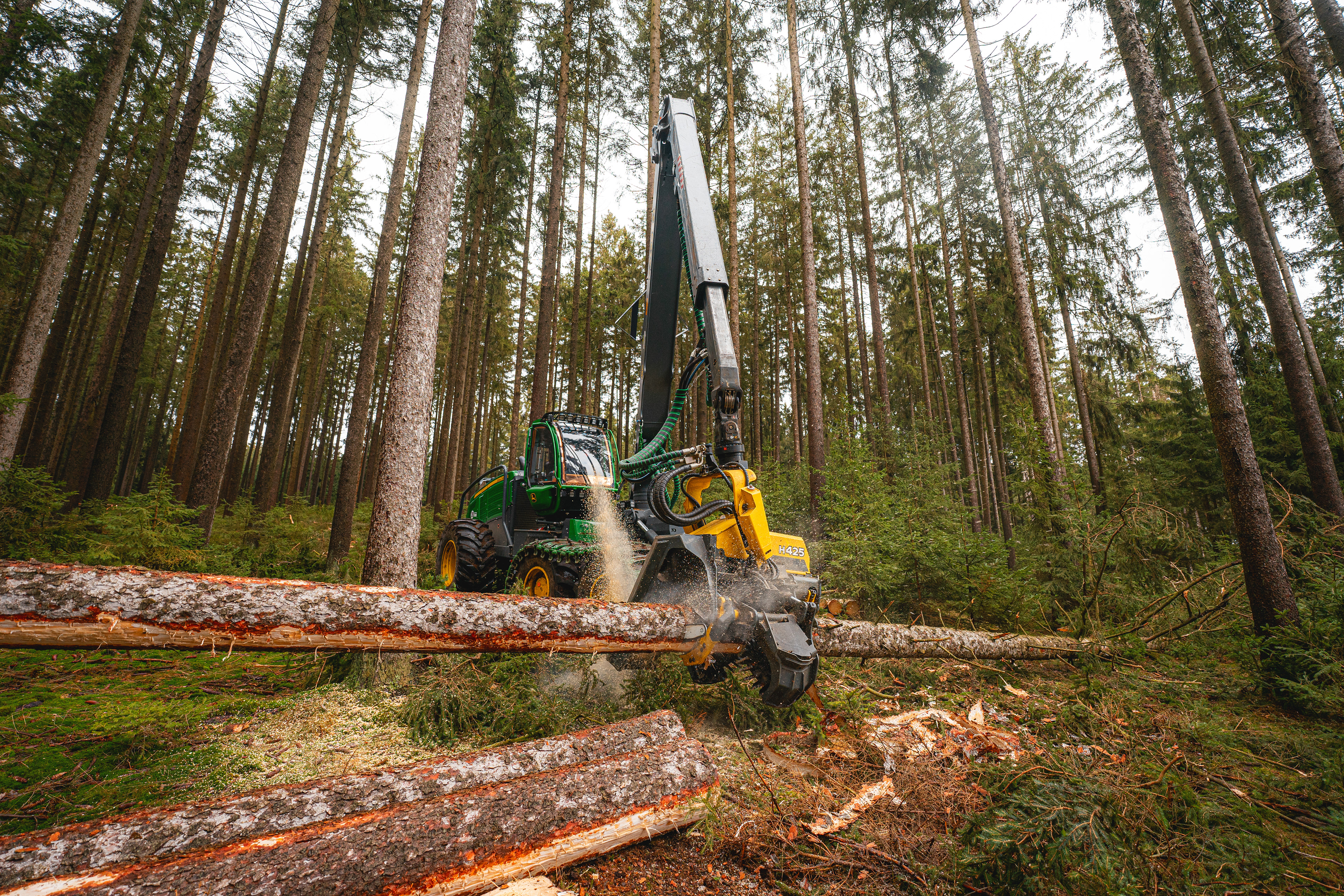 John Deere 1470G beim Forstbetrieb Sack