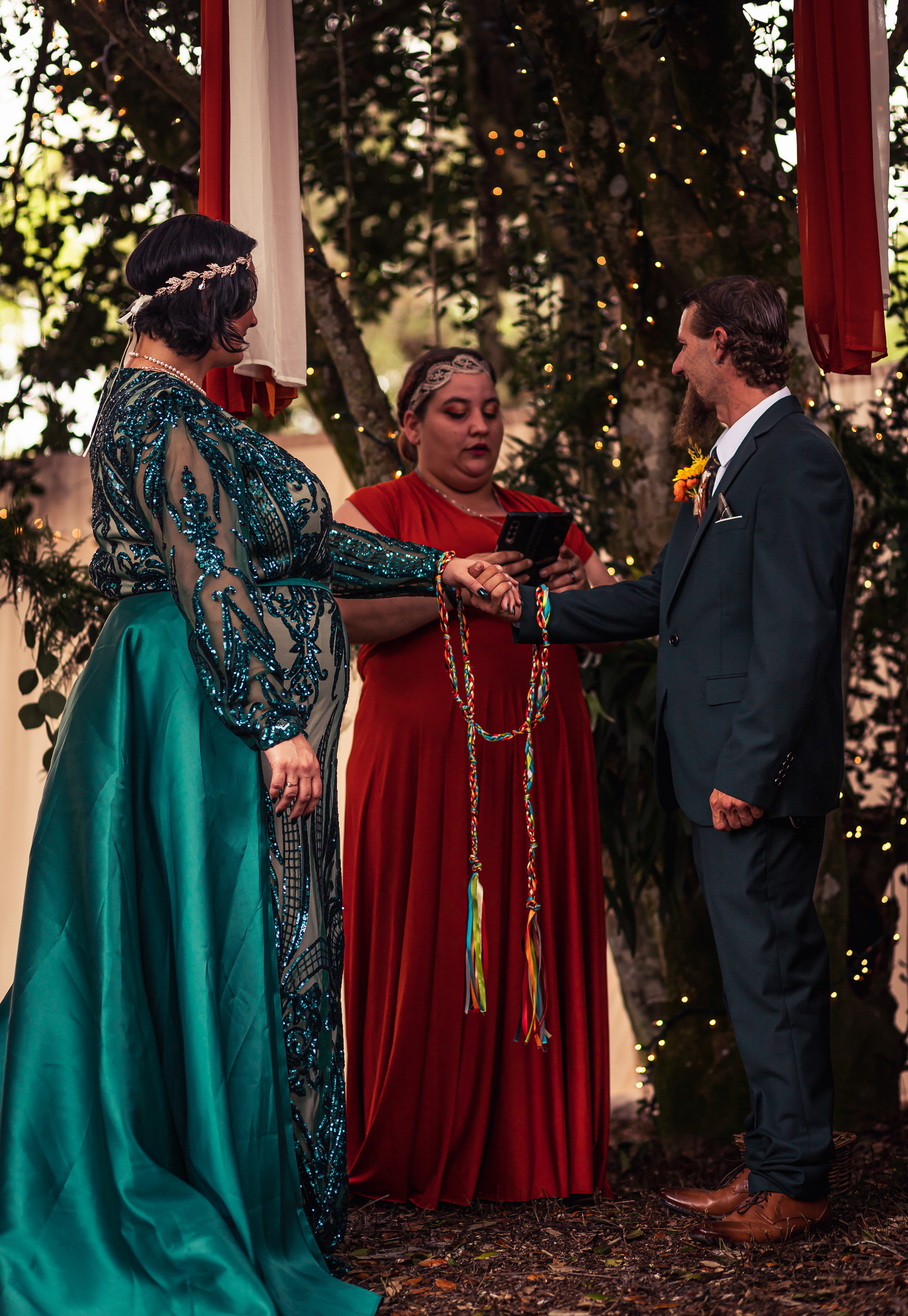 This was a handfasting ceremony held in the Bride's parent's front yard!