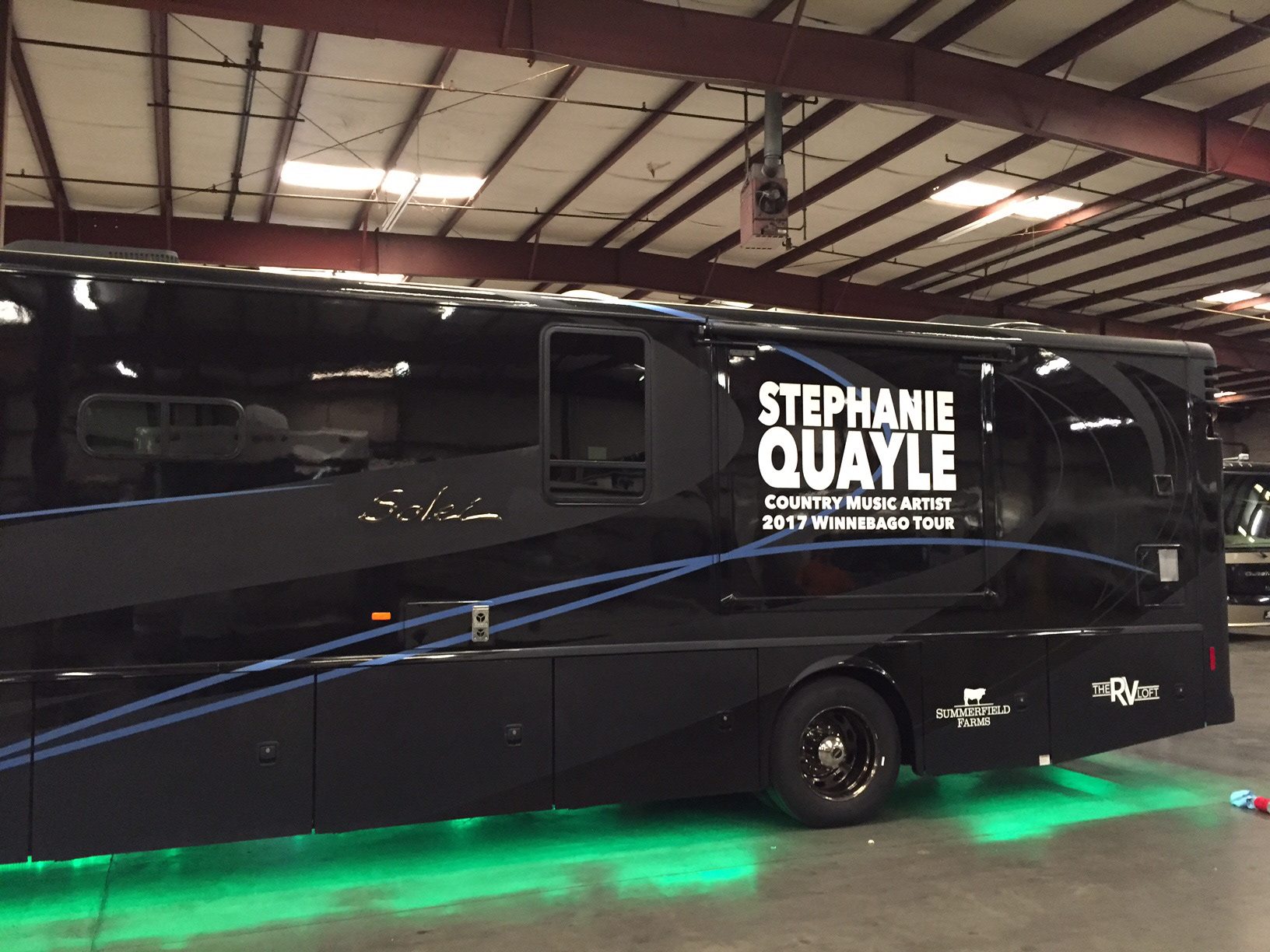 Wraptor Graphix - Graphic Design for the Wrap Industry - RV Lettering