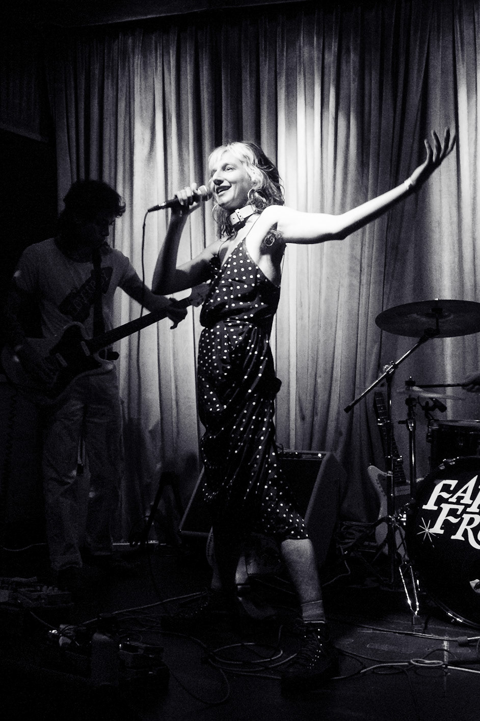 Photographed by Francisco Santiago on 2024.09.26 at Gold Digger Bar in Los Angeles, CA. Shot using a Sony RX100V.
