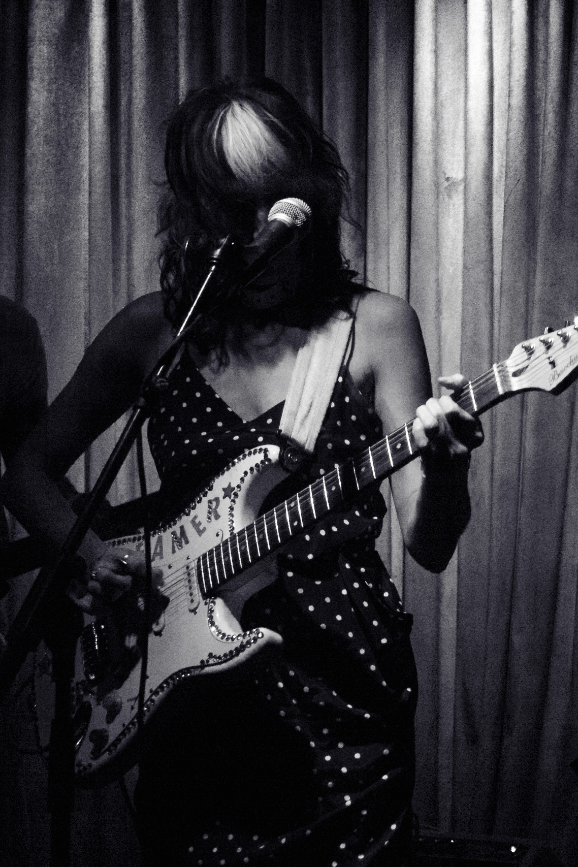 Photographed by Francisco Santiago on 2024.09.26 at Gold Digger Bar in Los Angeles, CA. Shot using a Sony RX100V.
