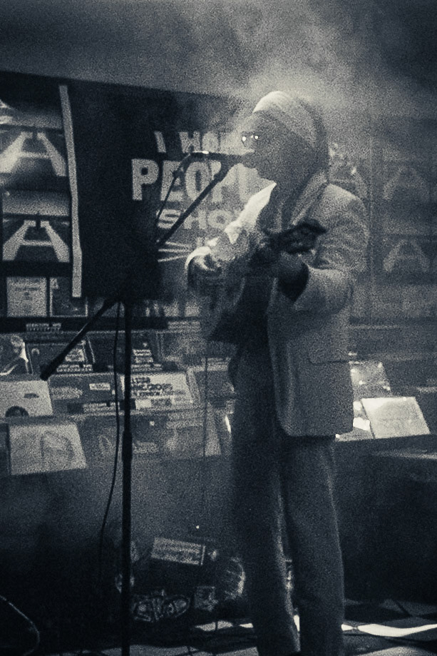 Photographed by Francisco Santiago on 2024.05.11 at Permanent Records Roadhouse in Los Angeles, CA. Shot using a Sony RX100V.