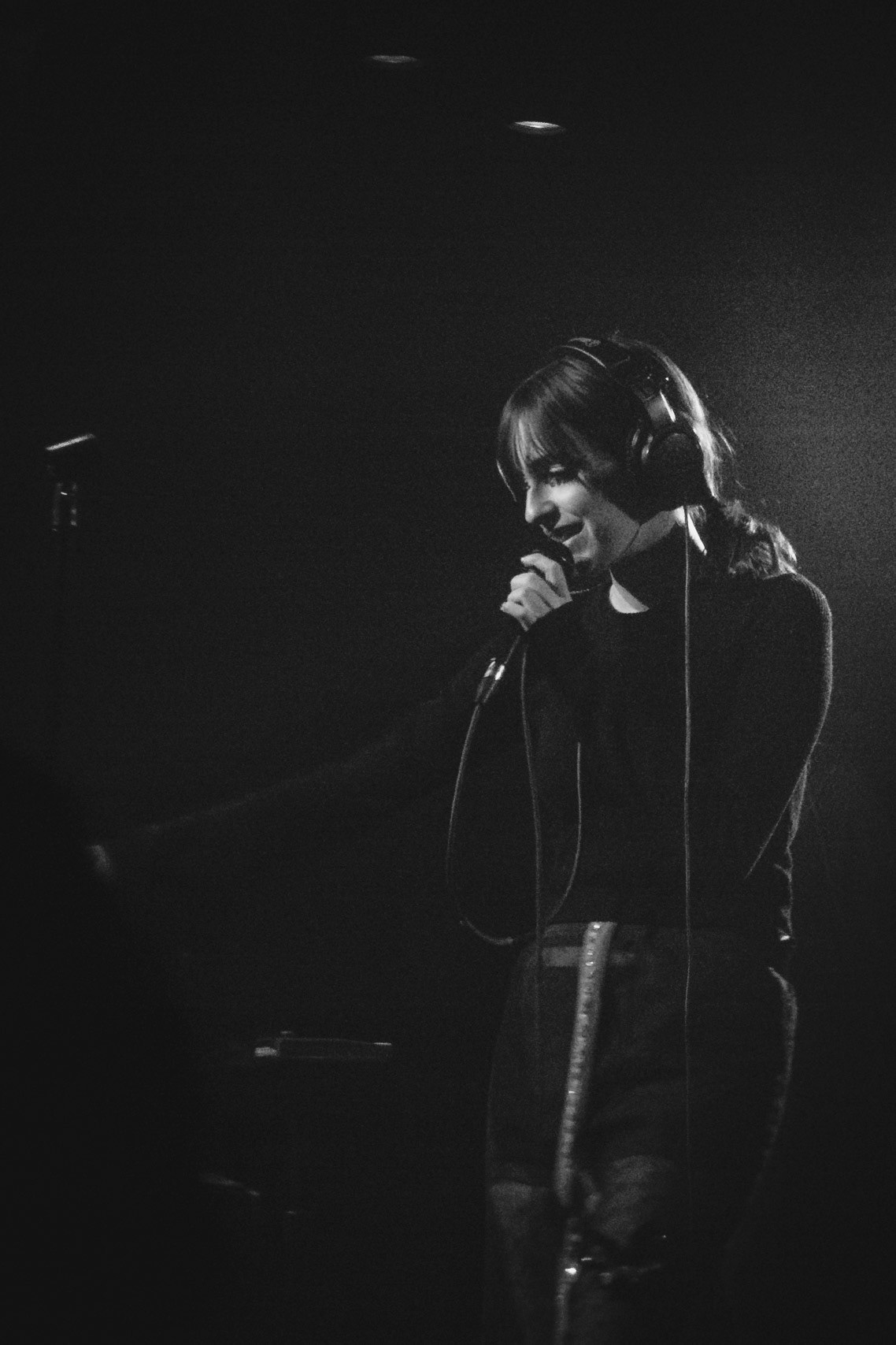 Photographed by Francisco Santiago on 2024.05.16 at The Moroccan Lounge in Los Angeles, CA. Shot using a Sony RX100V.