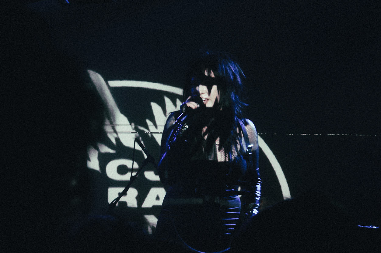 Photographed by Francisco Santiago on 2024.06.22 at The Echoplex in Los Angeles, CA. Shot using a Sony RX100V.