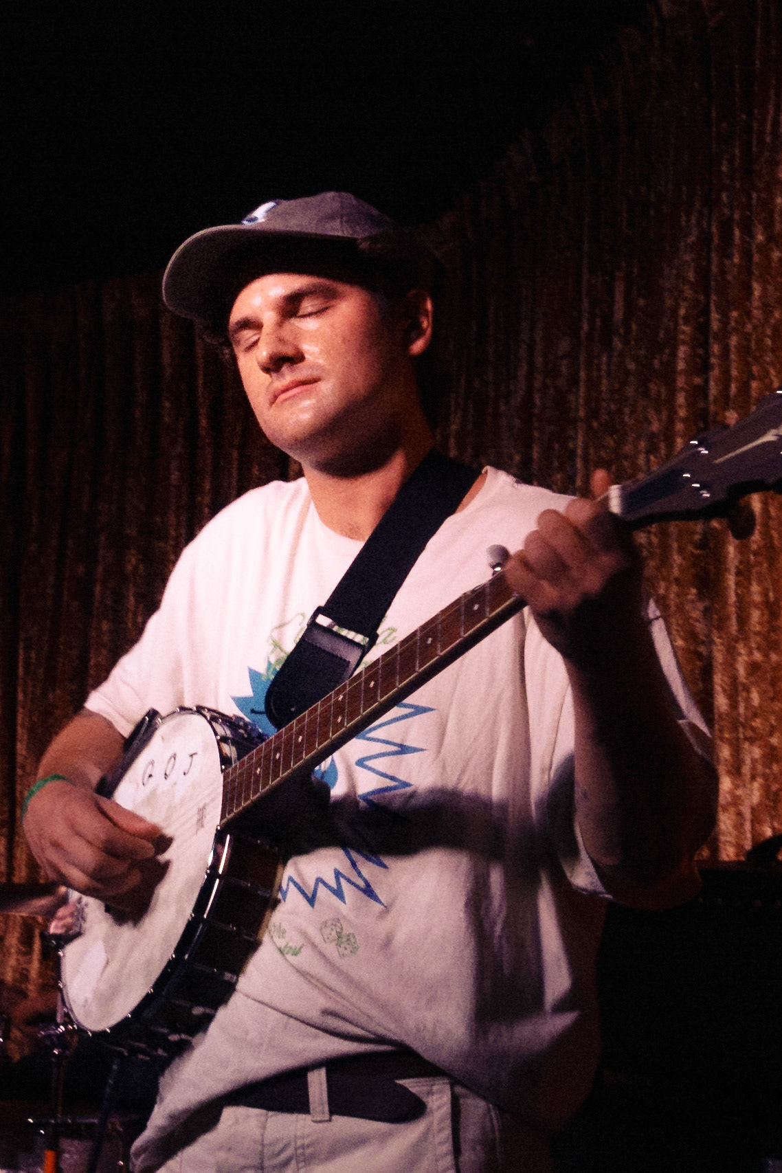 Photographed by Francisco Santiago on 2024.10.04 at Genghis Cohen in Los Angeles, CA. Shot using a Sony RX100V.