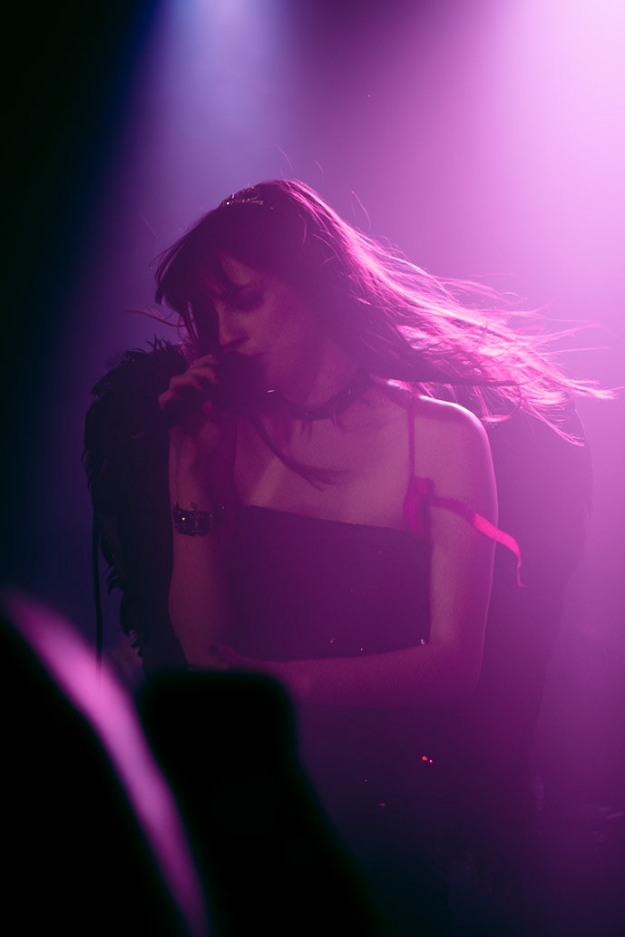 Ayleen Valentine photographed by Francisco Santiago on 2026.02.14 at The Moroccan Lounge in Los Angeles, CA. Shot using a Sony A7III.