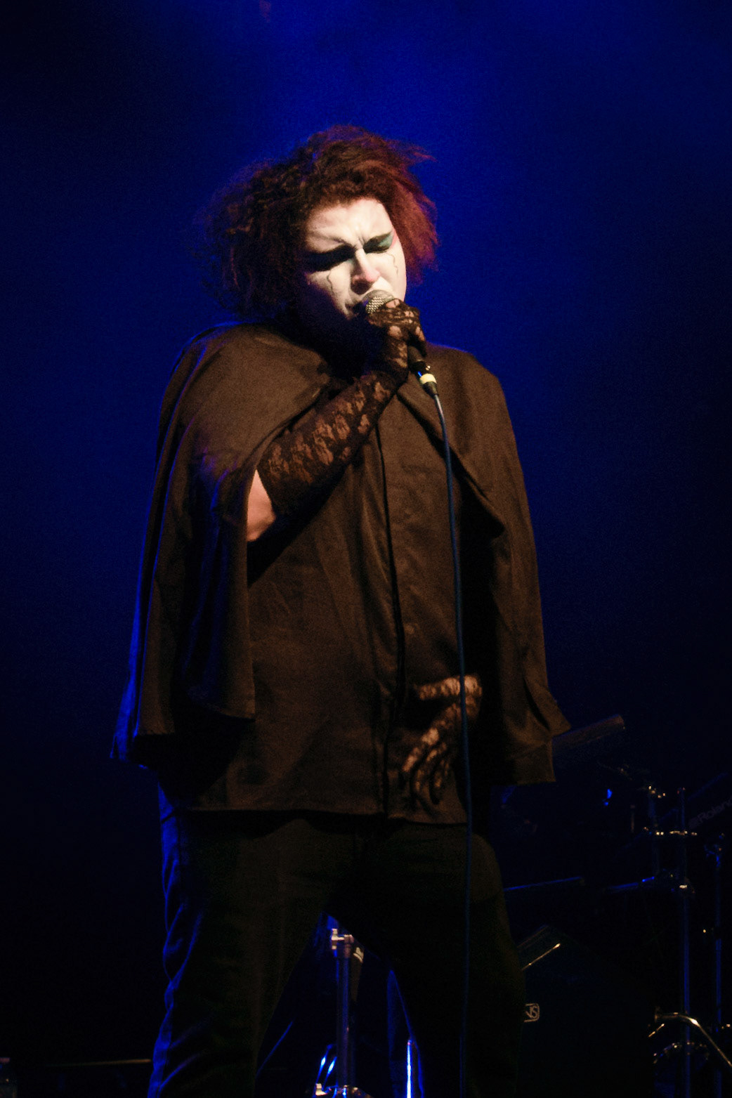 Photographed by Francisco Santiago on 2024.09.21 at El Rey Theatre in Los Angeles, CA. Shot using a Sony RX100V.