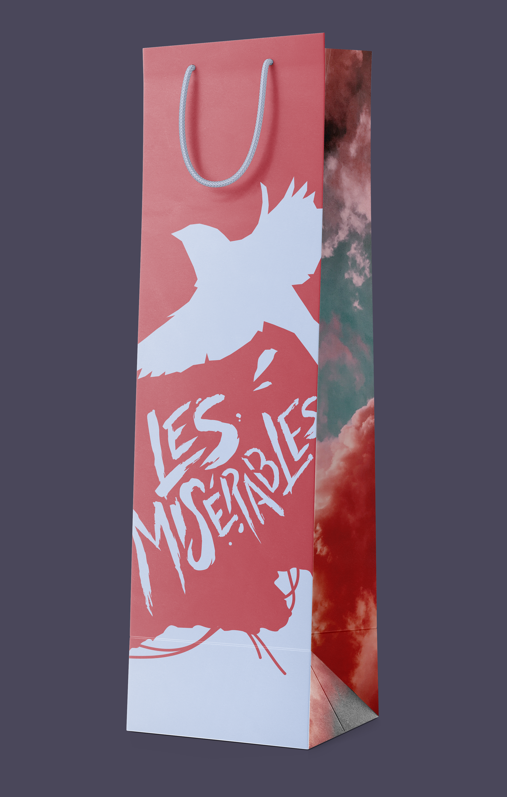 les miserables commemorative gift bag, to hold the wine
