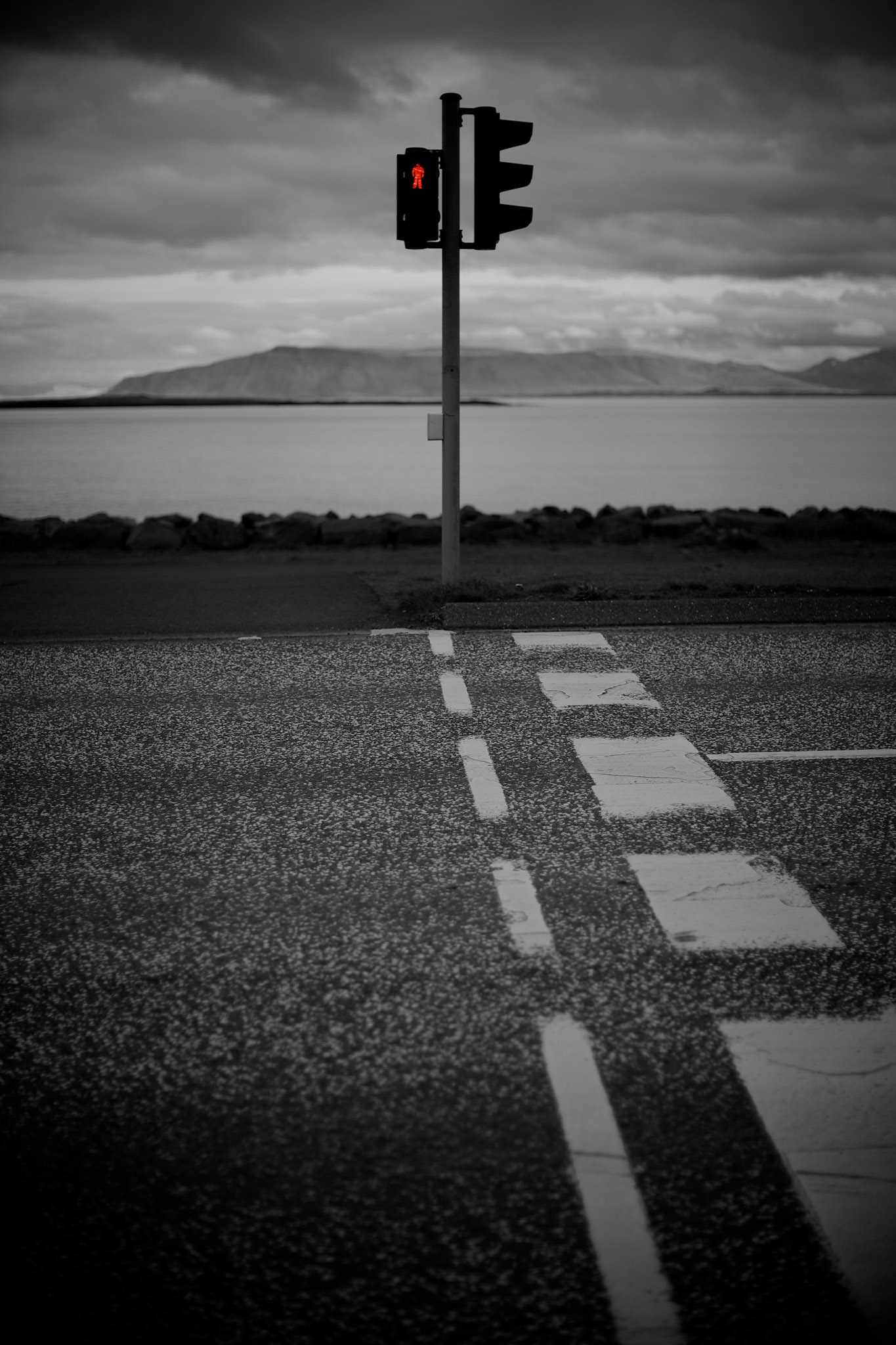 Crossing horizon