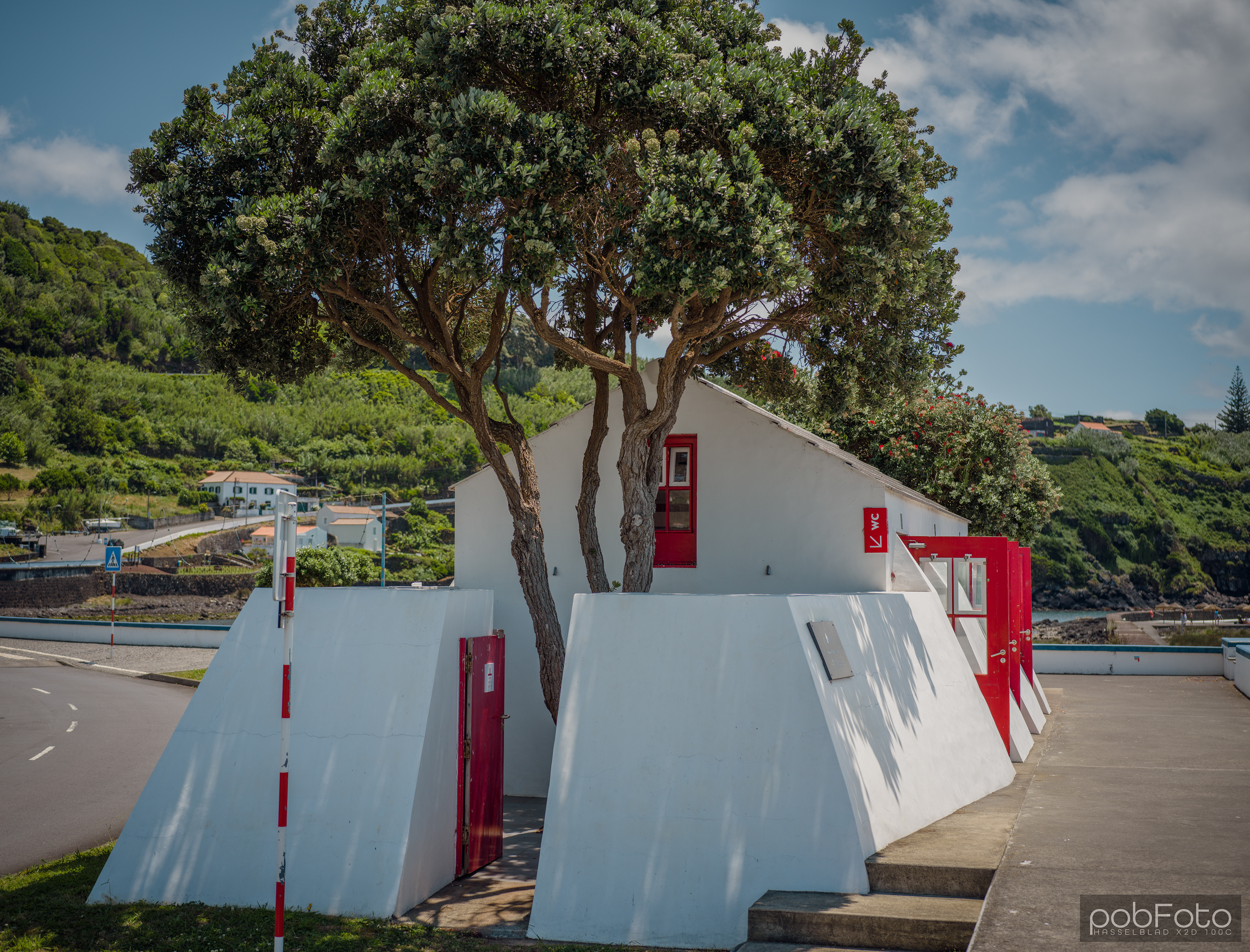 Public toilet & showers