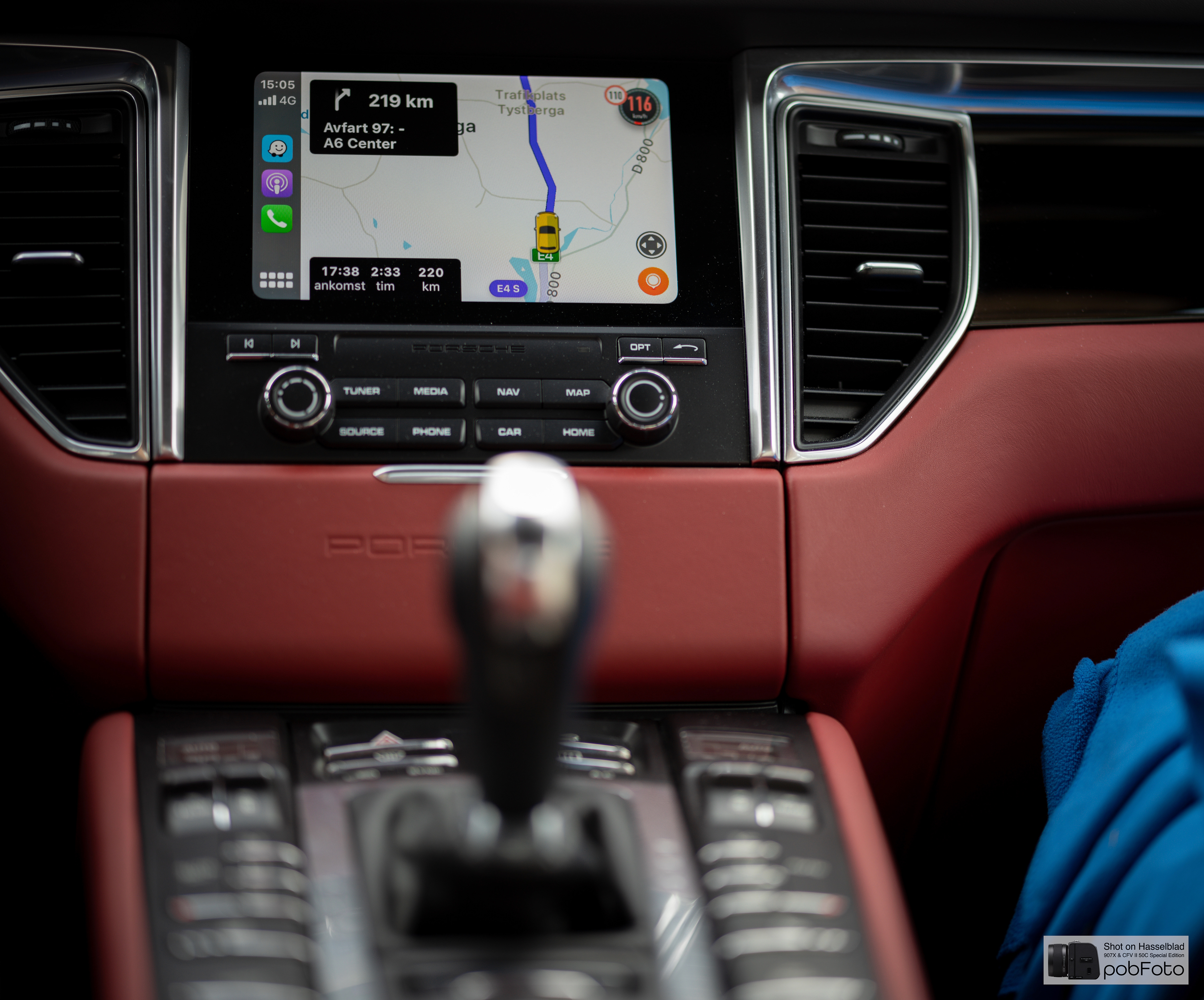 Driving with Waze