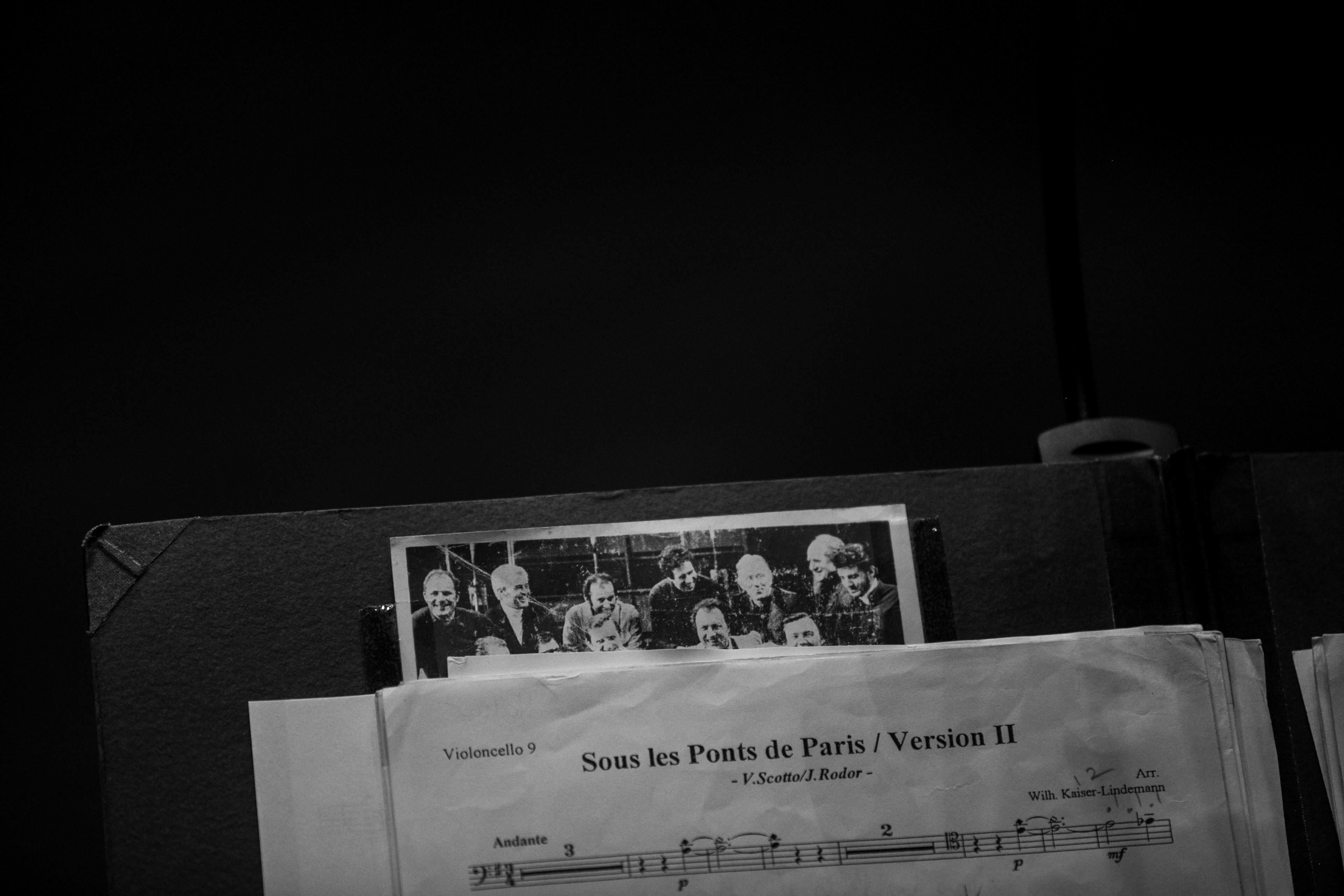 DIE 12 CELLISTEN DER BERLINER PHILHARMONIKER CLASSICAL MUSIC PHOTOGRAPHY