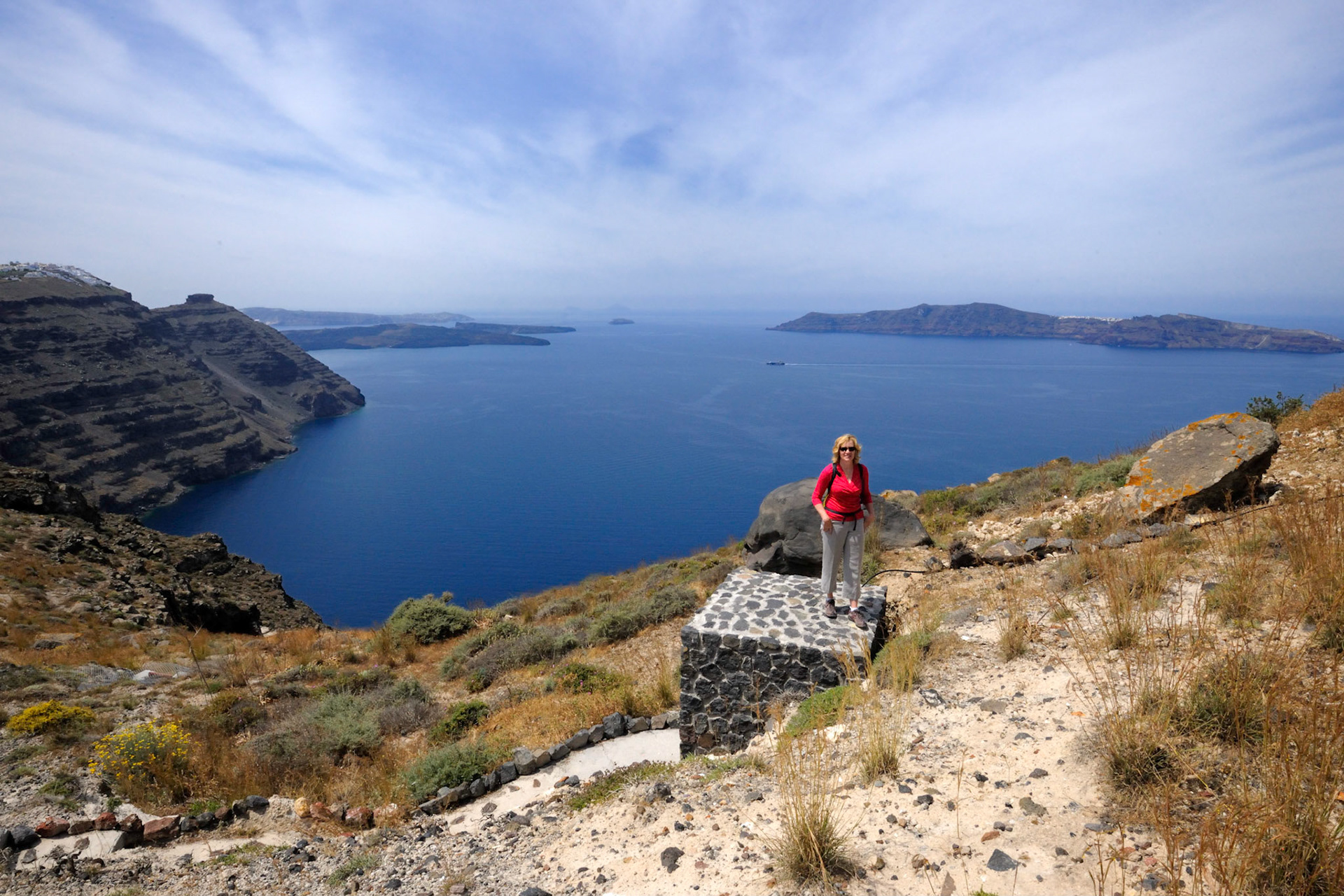 Hiking to Oia