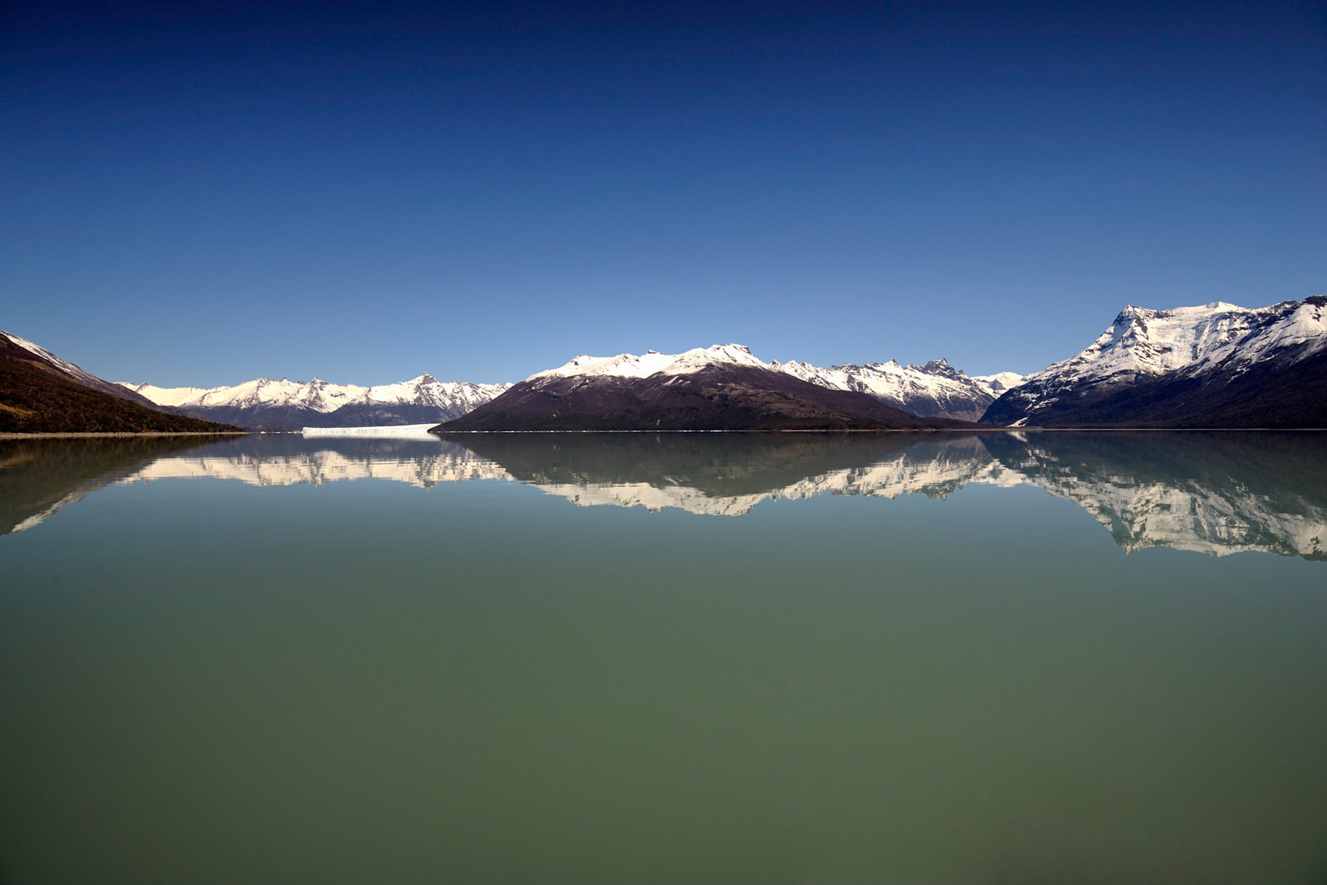 Approaching Perito Moreno Glacier