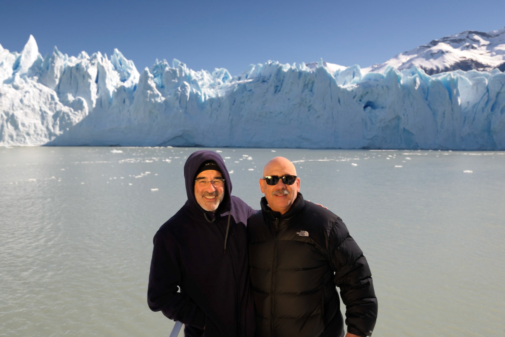 Boat ride along the glaciers