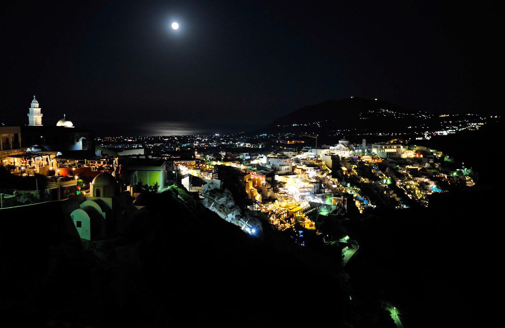 Nighttime in Fira