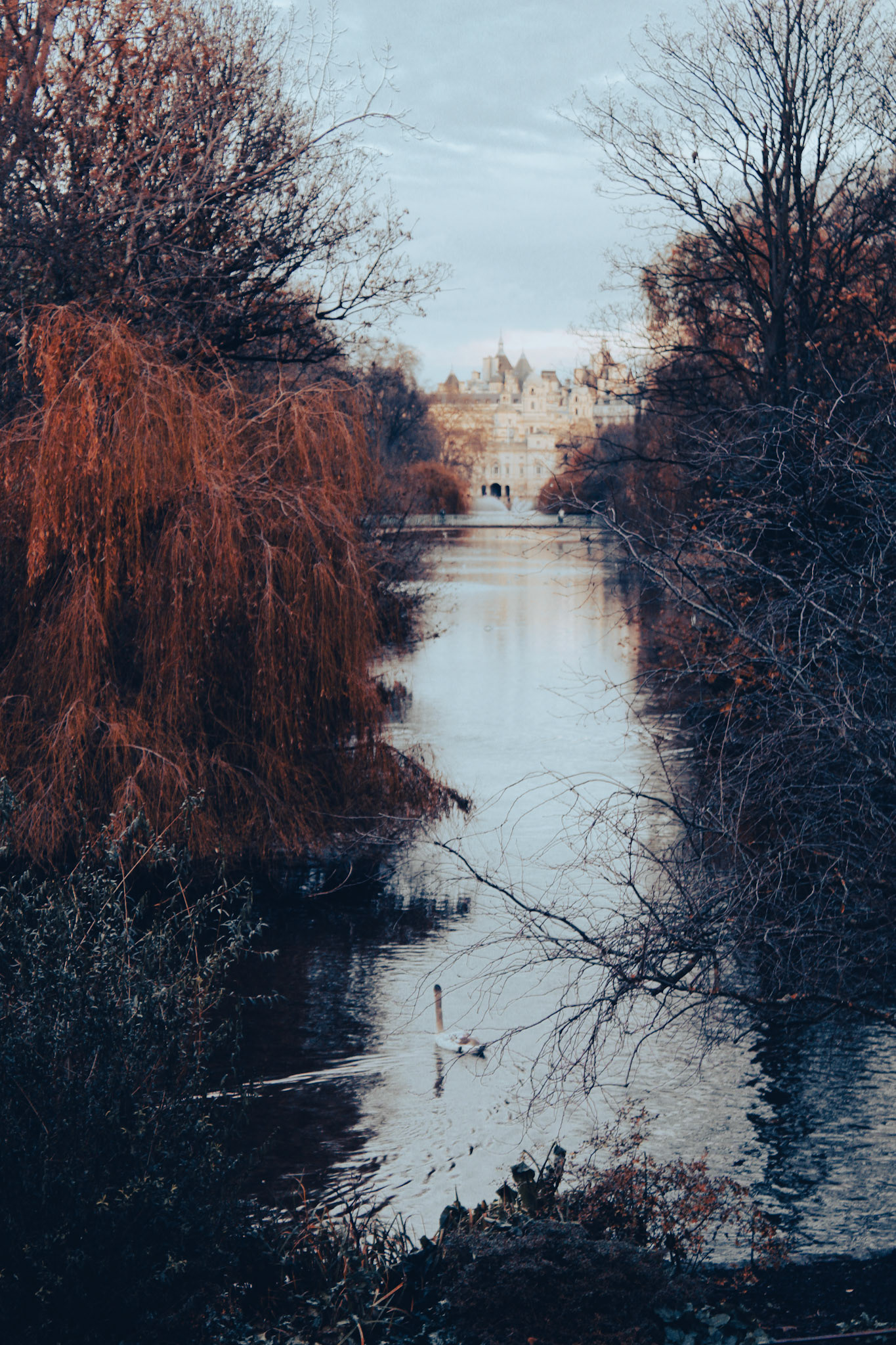 Around Buckingham Palace