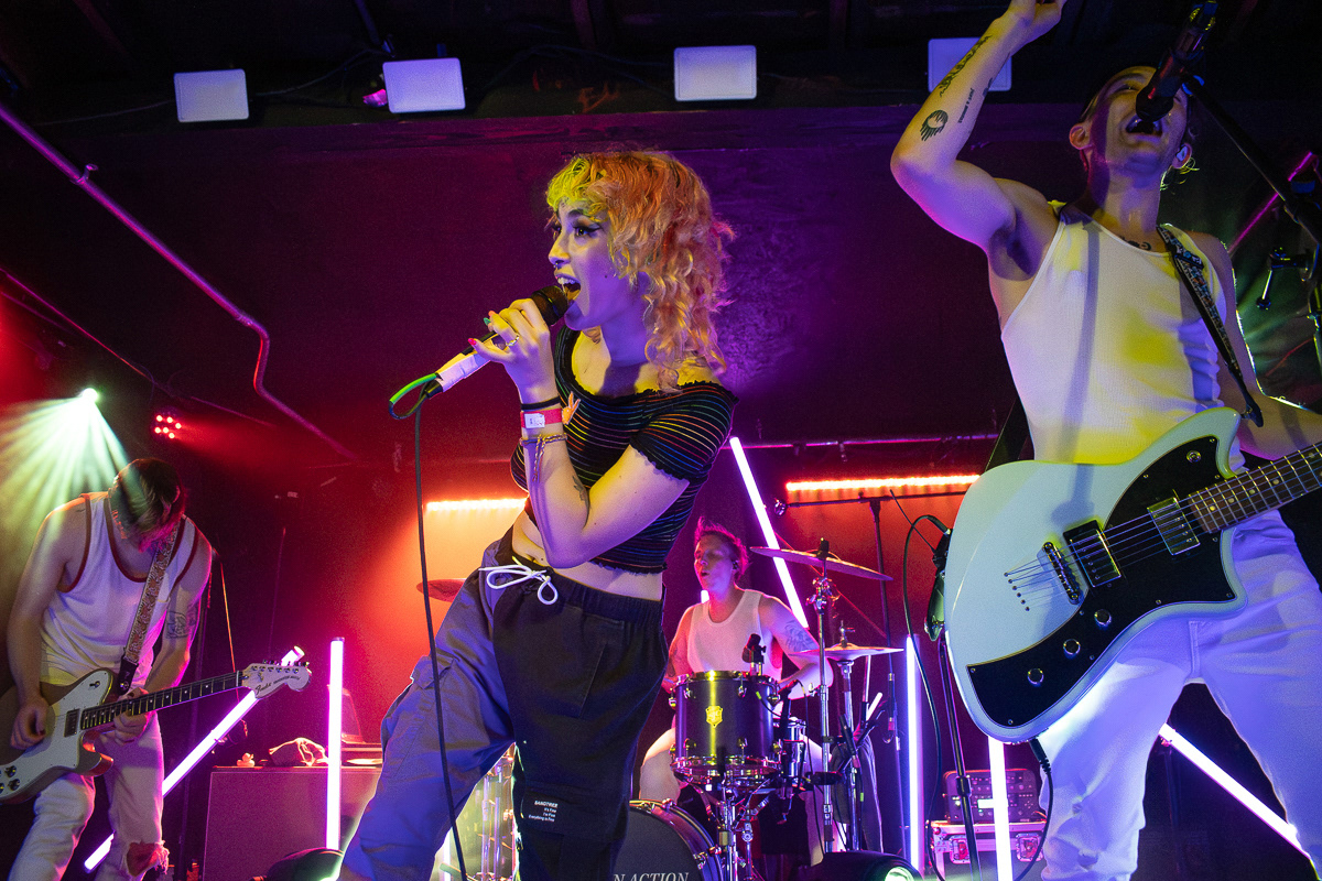 Honey Revenge with Arrows In Action