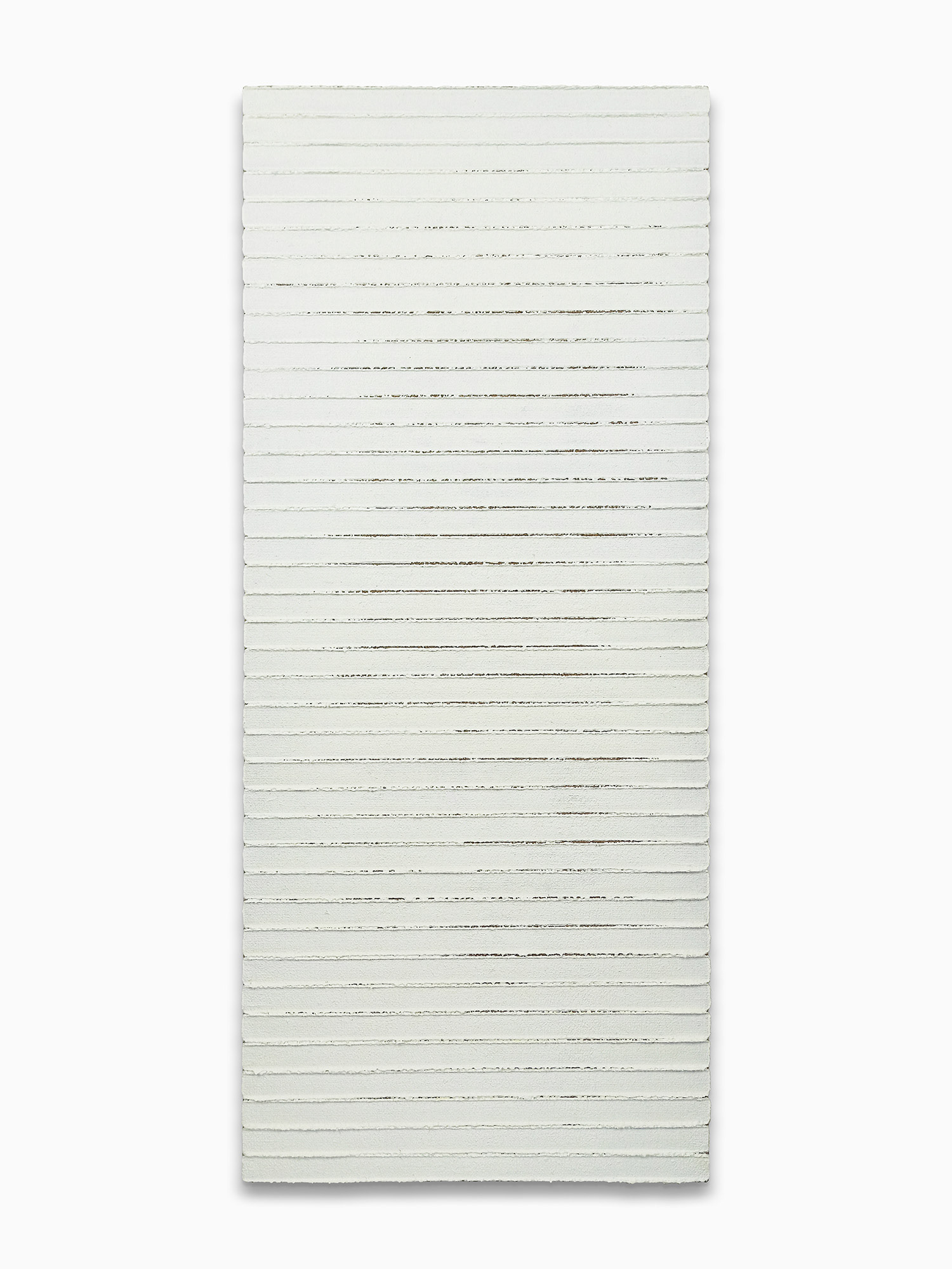 Abstract painting 250902 in white with tactile edges and multi-layered in color by Dutch artist Maurice van Venrooij.