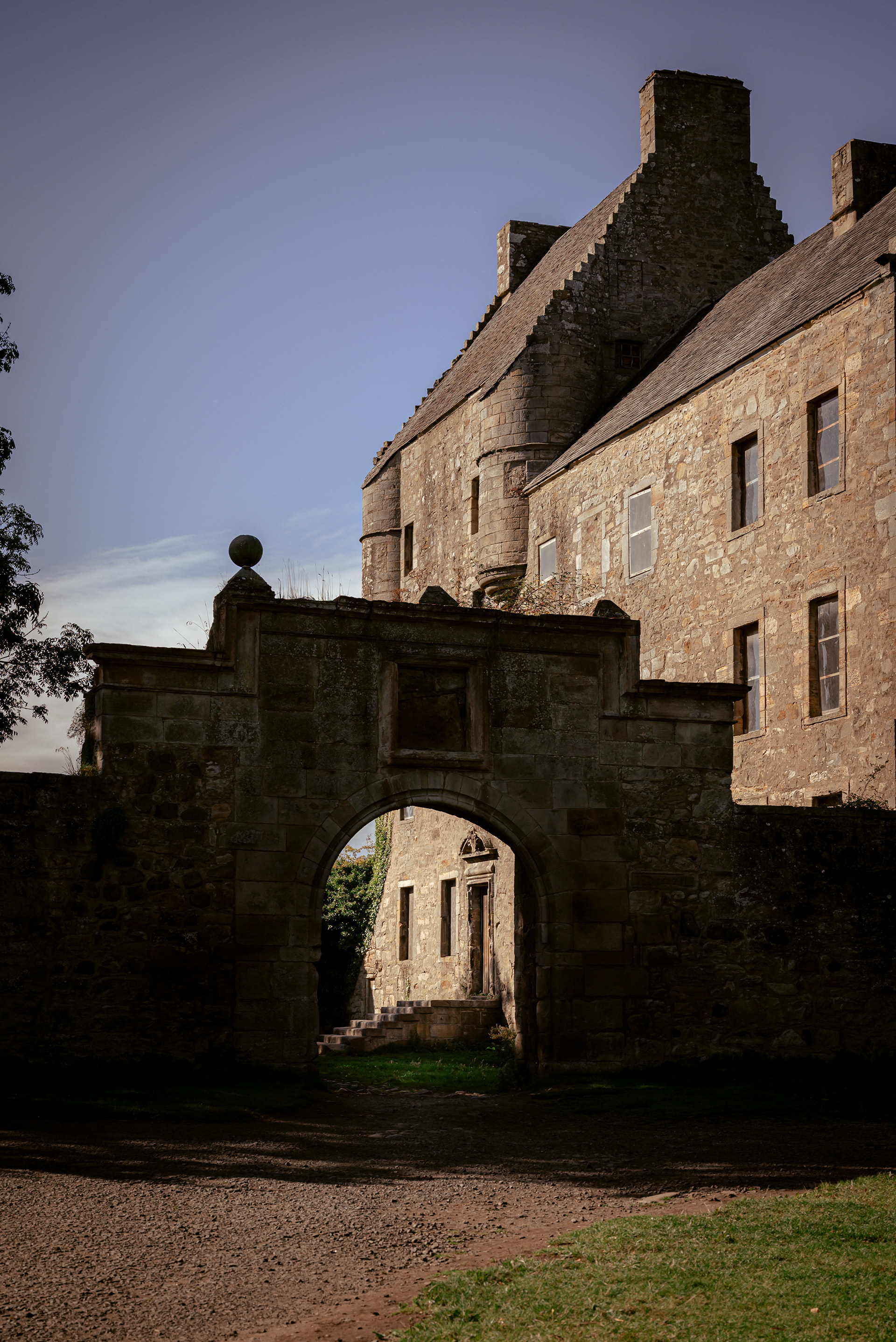 Midhope castle - SCOTLAND