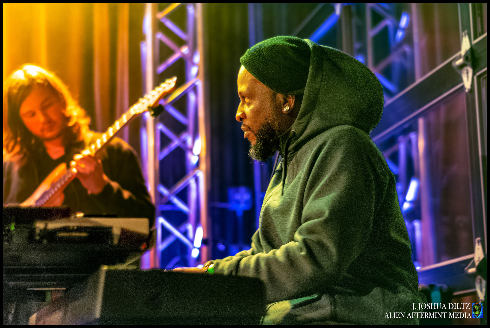 Ancient Robotz Pianists and lead man Art Borders takes a solo during an all improvisational jam at Mo' Jam Mondays.  [Seattle,  October 2018]  J. Joshua Diltz, Alien Aftermint