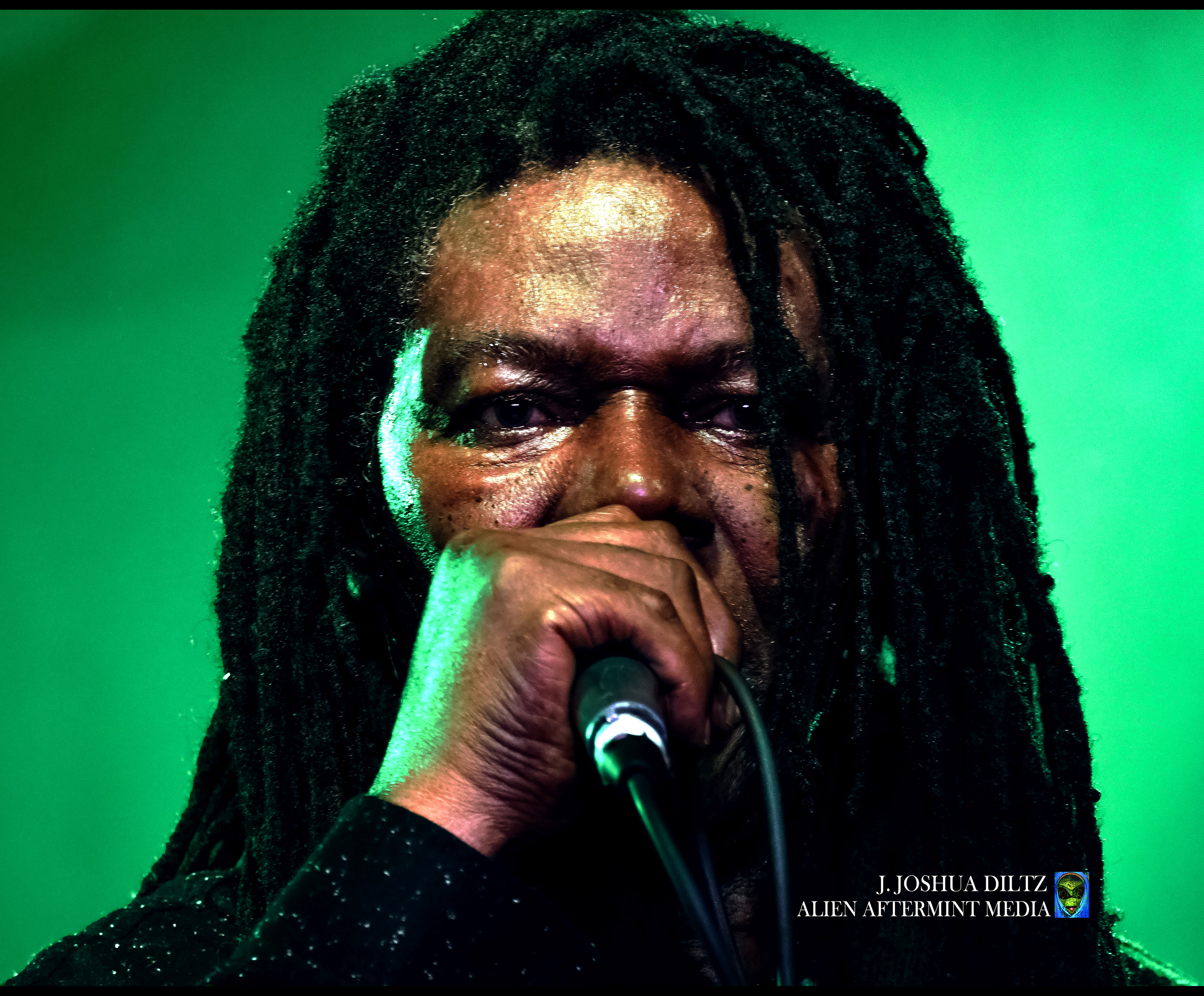 Reggae Legend Winston Jarrett Performs at a tribute concert to Cannon and Lion of Judah.  Photo J. Joshua Diltz.  Alien Aftermint.  Reggae Music Seattle