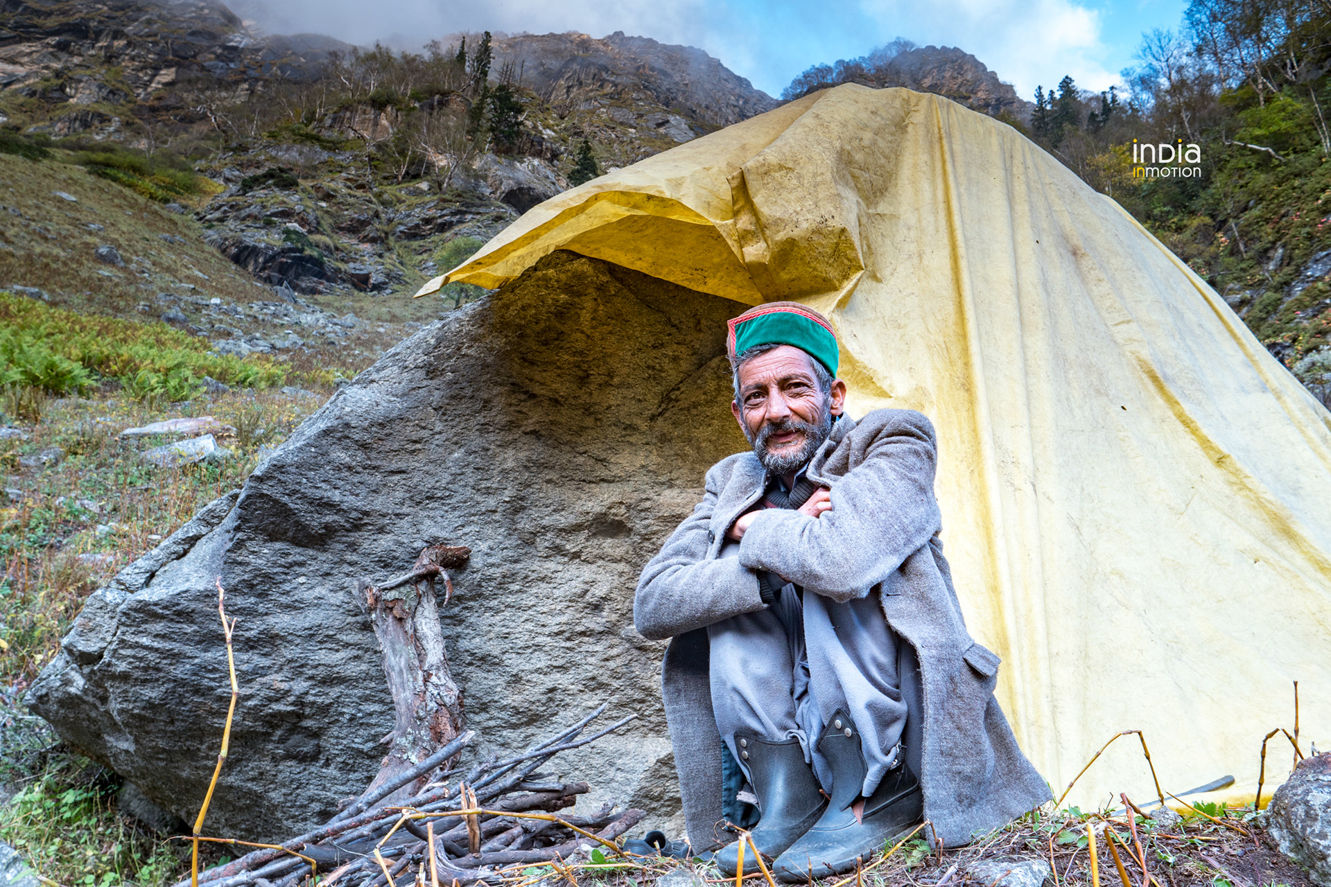 A Gadid shepherd outside his makeshift camp, the Dera.